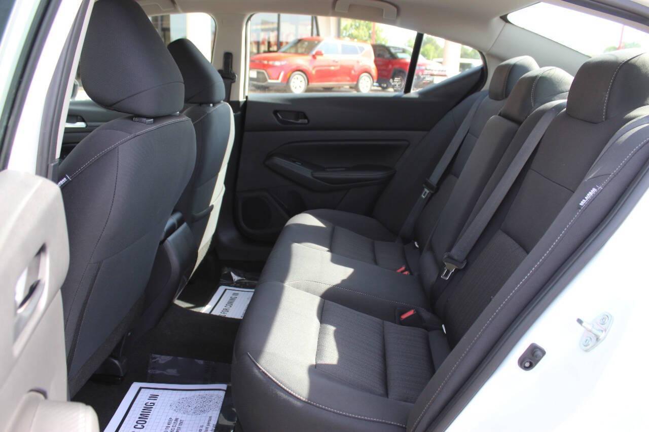2025 White Nissan Altima 2.5 SV (1N4BL4DV6SN) with an 2.5L I4 188hp 180ft. lbs. 2.5L I4 engine, CVT transmission, located at 4301 NW 39th , Oklahoma City, OK, 73112, (405) 949-5600, 35.512135, -97.598671 - NO DRIVERS LICENCE -NO FULL COVERAGE INSURANCE - NO CREDIT CHECK. COME ON OVER TO SUPERSPORTS, TAKE A LOOK AND TEST DRIVE. PLEASE GIVE US A CALL AT (405) 949-5600. NO LICENCIA DE CONDUCIR - NO SEGURO DE COBERTURA TOTAL - NO VERIFICACION DE CREDITO. VISITENOS EN SUPERSPORTS, MIRE NUESTRO - Photo#14