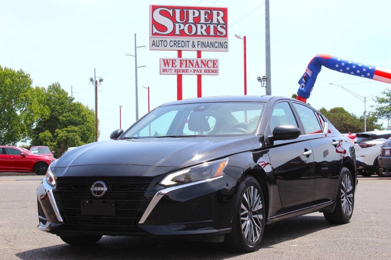 2025 Black Nissan Altima 2.5 SV (1N4BL4DVXSN) with an 2.5L I4 188hp 180ft. lbs. 2.5L I4 engine, CVT transmission, located at 4301 NW 39th , Oklahoma City, OK, 73112, (405) 949-5600, 35.512135, -97.598671 - NO DRIVERS LICENCE -NO FULL COVERAGE INSURANCE - NO CREDIT CHECK. COME ON OVER TO SUPERSPORTS, TAKE A LOOK AND TEST DRIVE. PLEASE GIVE US A CALL AT (405) 949-5600. NO LICENCIA DE CONDUCIR - NO SEGURO DE COBERTURA TOTAL - NO VERIFICACION DE CREDITO. VISITENOS EN SUPERSPORTS, MIRE NUESTRO - Photo#8