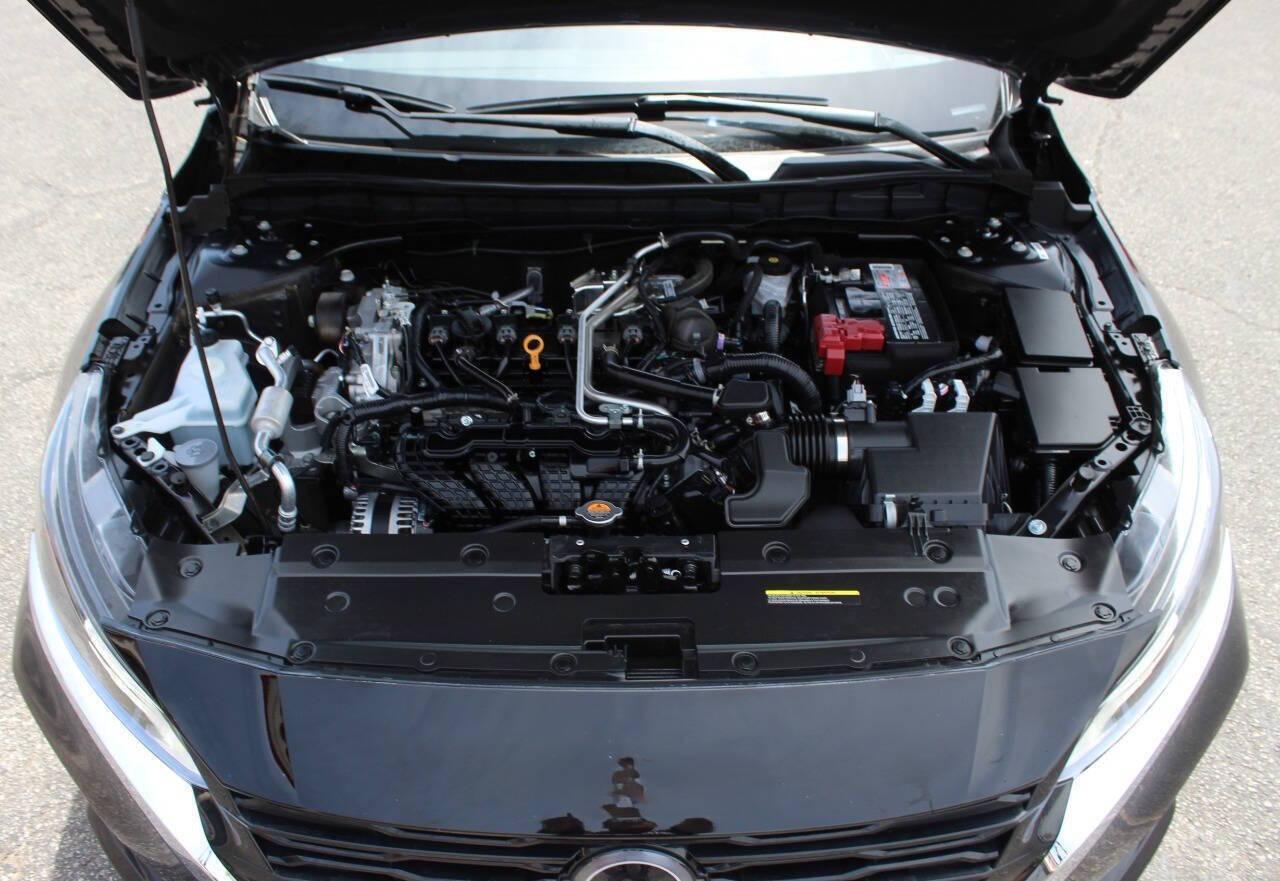 2025 Black Nissan Altima 2.5 SV (1N4BL4DV6SN) with an 2.5L I4 188hp 180ft. lbs. 2.5L I4 engine, CVT transmission, located at 4301 NW 39th , Oklahoma City, OK, 73112, (405) 949-5600, 35.512135, -97.598671 - NO DRIVERS LICENCE -NO FULL COVERAGE INSURANCE - NO CREDIT CHECK. COME ON OVER TO SUPERSPORTS, TAKE A LOOK AND TEST DRIVE. PLEASE GIVE US A CALL AT (405) 949-5600. NO LICENCIA DE CONDUCIR - NO SEGURO DE COBERTURA TOTAL - NO VERIFICACION DE CREDITO. VISITENOS EN SUPERSPORTS, MIRE NUESTRO - Photo#7