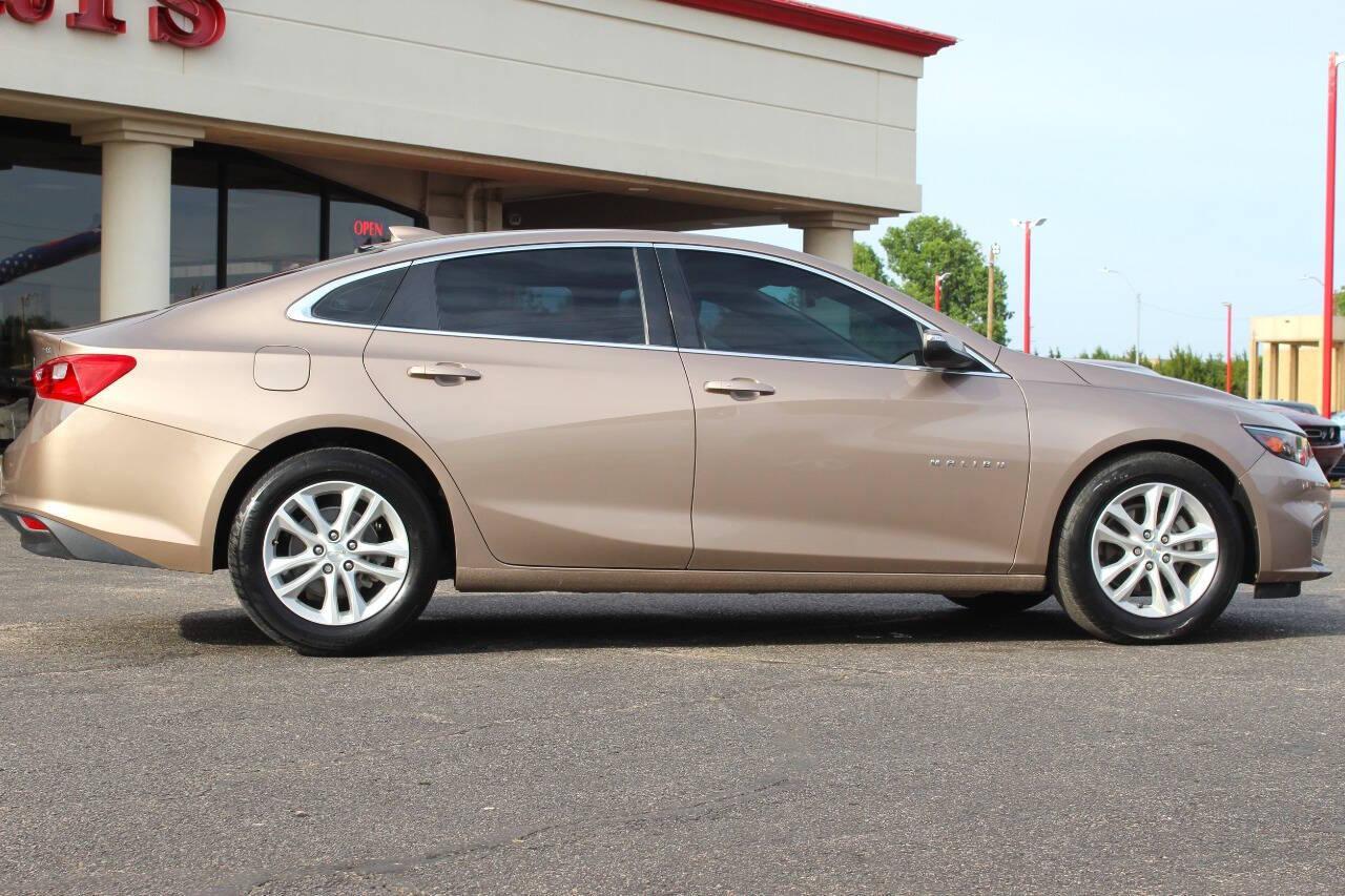 2018 Tan Chevrolet Malibu LT (1G1ZD5ST4JF) with an Ecotec 1.5L Turbo I4 160hp 184ft. lbs. 1.5L I4 engine, Automatic 6-Speed transmission, located at 4301 NW 39th , Oklahoma City, OK, 73112, (405) 949-5600, 35.512135, -97.598671 - NO DRIVERS LICENCE -NO FULL COVERAGE INSURANCE - NO CREDIT CHECK. COME ON OVER TO SUPERSPORTS, TAKE A LOOK AND TEST DRIVE. PLEASE GIVE US A CALL AT (405) 949-5600. NO LICENCIA DE CONDUCIR - NO SEGURO DE COBERTURA TOTAL - NO VERIFICACION DE CREDITO. VISITENOS EN SUPERSPORTS, MIRE NUESTRO - Photo#2