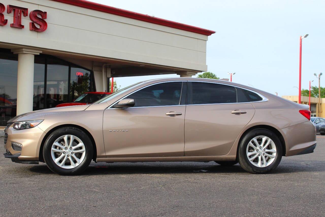 2018 Tan Chevrolet Malibu LT (1G1ZD5ST4JF) with an Ecotec 1.5L Turbo I4 160hp 184ft. lbs. 1.5L I4 engine, Automatic 6-Speed transmission, located at 4301 NW 39th , Oklahoma City, OK, 73112, (405) 949-5600, 35.512135, -97.598671 - NO DRIVERS LICENCE -NO FULL COVERAGE INSURANCE - NO CREDIT CHECK. COME ON OVER TO SUPERSPORTS, TAKE A LOOK AND TEST DRIVE. PLEASE GIVE US A CALL AT (405) 949-5600. NO LICENCIA DE CONDUCIR - NO SEGURO DE COBERTURA TOTAL - NO VERIFICACION DE CREDITO. VISITENOS EN SUPERSPORTS, MIRE NUESTRO - Photo#5
