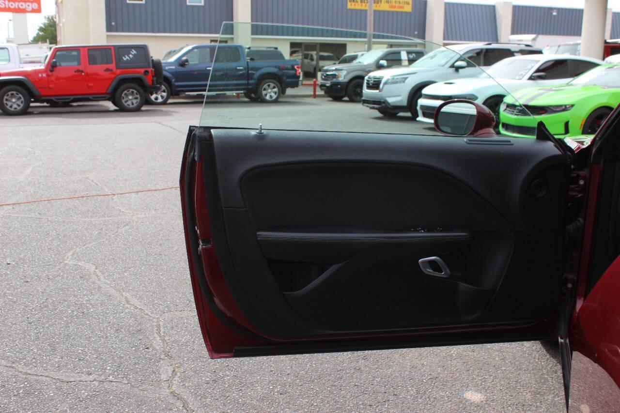 2019 Burgundy Dodge Challenger GT (2C3CDZGG6KH) with an Pentastar 3.6L V6 305hp 268ft. lbs. 3.6L V6 engine, Automatic 8-Speed transmission, located at 4301 NW 39th , Oklahoma City, OK, 73112, (405) 949-5600, 35.512135, -97.598671 - NO DRIVERS LICENCE -NO FULL COVERAGE INSURANCE - NO CREDIT CHECK. COME ON OVER TO SUPERSPORTS, TAKE A LOOK AND TEST DRIVE. PLEASE GIVE US A CALL AT (405) 949-5600. NO LICENCIA DE CONDUCIR - NO SEGURO DE COBERTURA TOTAL - NO VERIFICACION DE CREDITO. VISITENOS EN SUPERSPORTS, MIRE NUESTRO - Photo#15