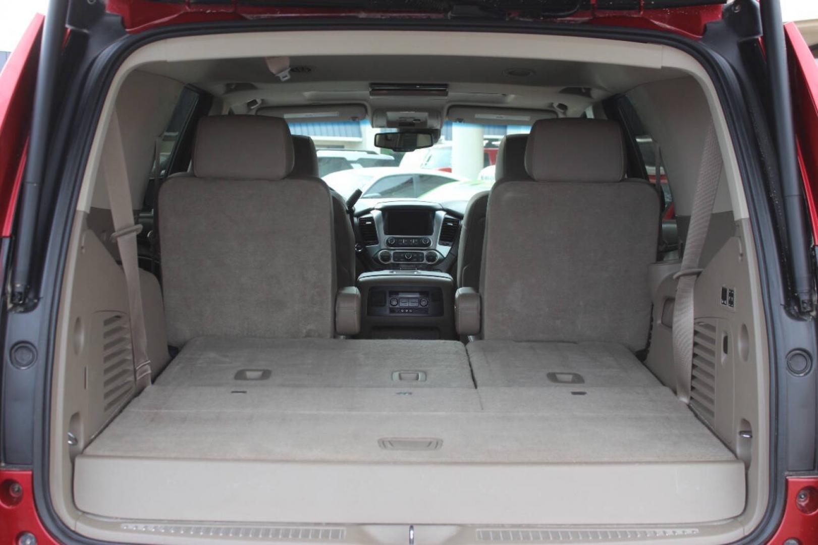 2015 Red Chevrolet Tahoe LTZ 4WD (1GNSKCKC8FR) with an EcoTec3 5.3L Flex Fuel V8 355hp 383ft. lbs. 5.3L V8 engine, Automatic 6-Speed transmission, located at 4301 NW 39th , Oklahoma City, OK, 73112, (405) 949-5600, 35.512135, -97.598671- Photo#15