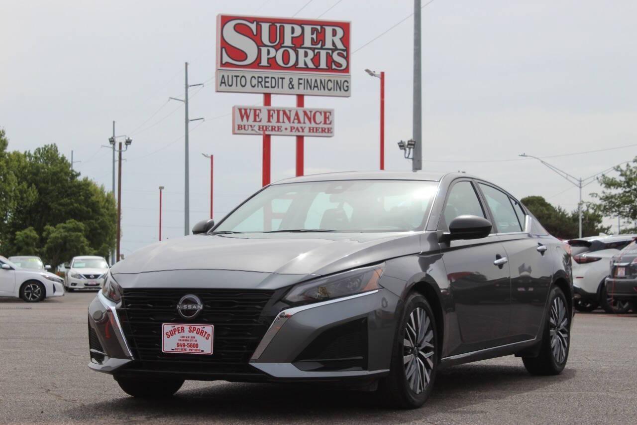 2025 Gray Nissan Altima 2.5 SV (1N4BL4DVXSN) with an 2.5L I4 188hp 180ft. lbs. 2.5L I4 engine, CVT transmission, located at 4301 NW 39th , Oklahoma City, OK, 73112, (405) 949-5600, 35.512135, -97.598671 - NO DRIVERS LICENCE -NO FULL COVERAGE INSURANCE - NO CREDIT CHECK. COME ON OVER TO SUPERSPORTS, TAKE A LOOK AND TEST DRIVE. PLEASE GIVE US A CALL AT (405) 949-5600. NO LICENCIA DE CONDUCIR - NO SEGURO DE COBERTURA TOTAL - NO VERIFICACION DE CREDITO. VISITENOS EN SUPERSPORTS, MIRE NUESTRO - Photo#6