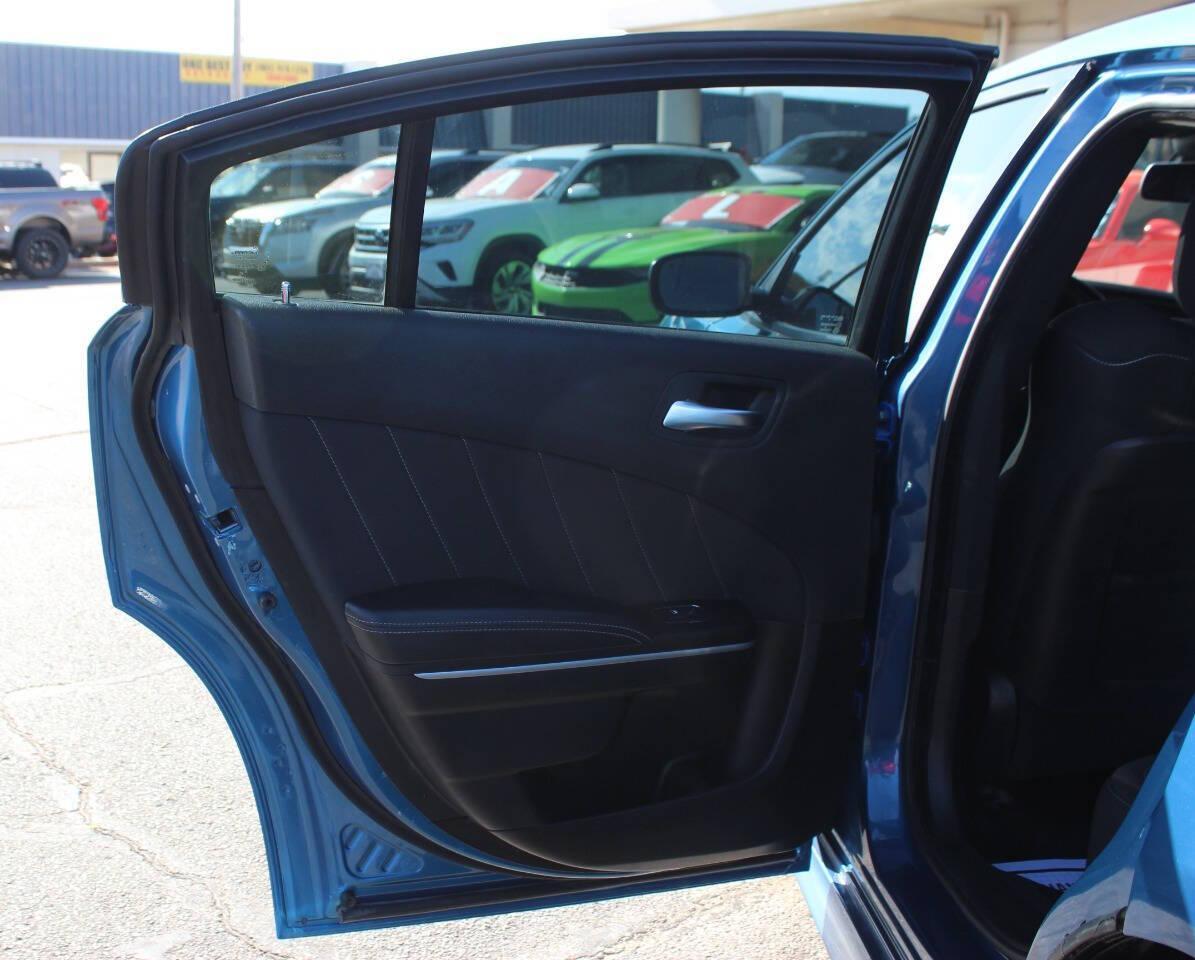 2023 Blue Dodge Charger GT (2C3CDXHG7PH) with an Pentastar 3.6L V6 300hp 264ft. lbs. 3.6L V6 engine, Automatic 8-Speed transmission, located at 4301 NW 39th , Oklahoma City, OK, 73112, (405) 949-5600, 35.512135, -97.598671 - NO DRIVERS LICENCE -NO FULL COVERAGE INSURANCE - NO CREDIT CHECK. COME ON OVER TO SUPERSPORTS, TAKE A LOOK AND TEST DRIVE. PLEASE GIVE US A CALL AT (405) 949-5600. NO LICENCIA DE CONDUCIR - NO SEGURO DE COBERTURA TOTAL - NO VERIFICACION DE CREDITO. VISITENOS EN SUPERSPORTS, MIRE NUESTRO - Photo#15