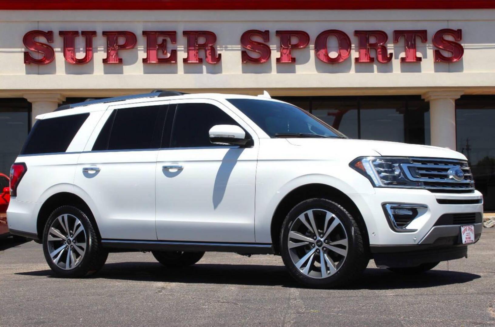 2021 White Ford Expedition (1FMJU1KT9ME) with an EcoBoost 3.5L Twin Turbo V6 375hp 470ft. lbs. 3.5L V6 engine, Automatic 10-Speed transmission, located at 4301 NW 39th , Oklahoma City, OK, 73112, (405) 949-5600, 35.512135, -97.598671- Photo#0