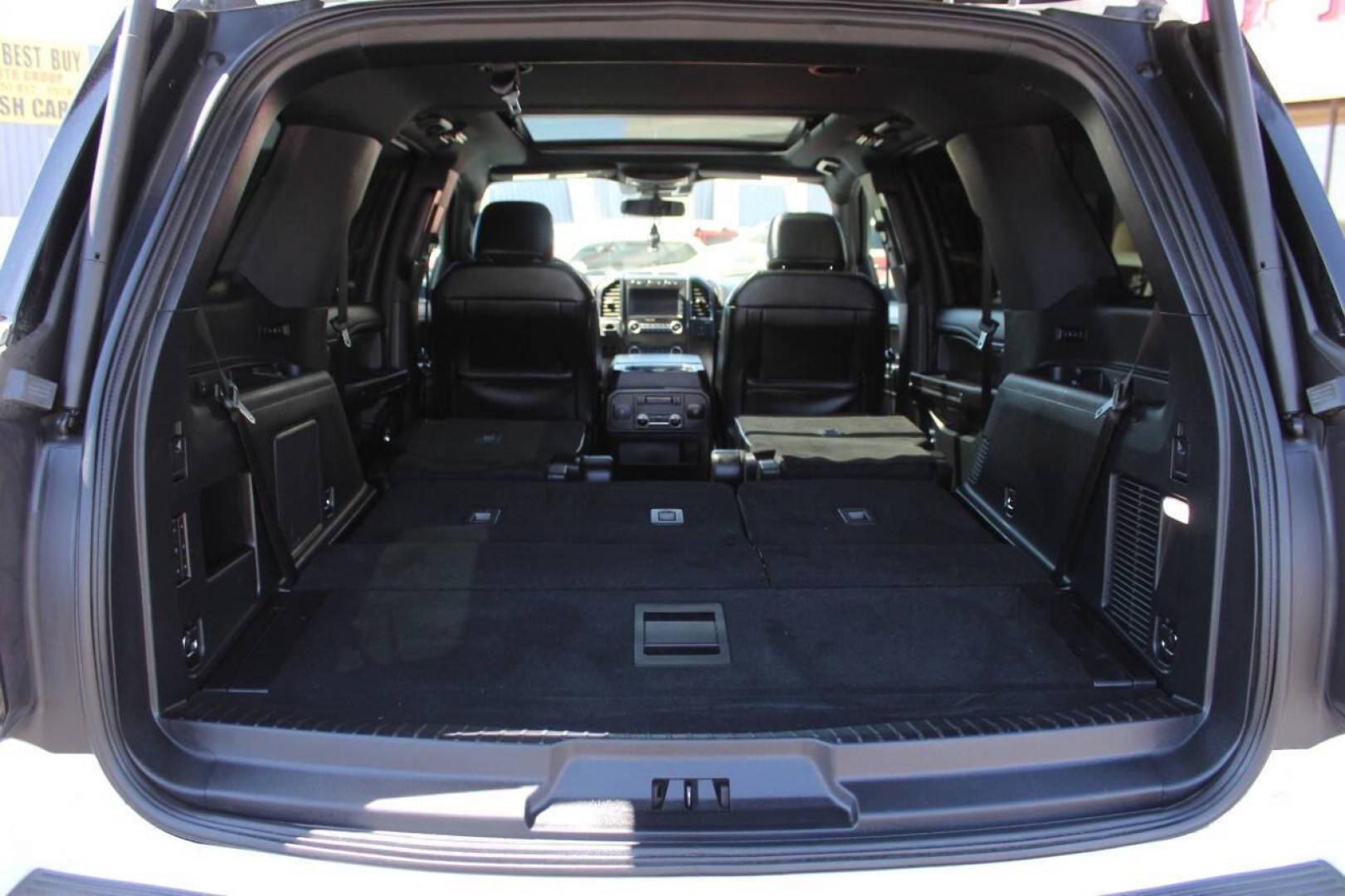 2021 White Ford Expedition (1FMJU1KT9ME) with an EcoBoost 3.5L Twin Turbo V6 375hp 470ft. lbs. 3.5L V6 engine, Automatic 10-Speed transmission, located at 4301 NW 39th , Oklahoma City, OK, 73112, (405) 949-5600, 35.512135, -97.598671- Photo#15