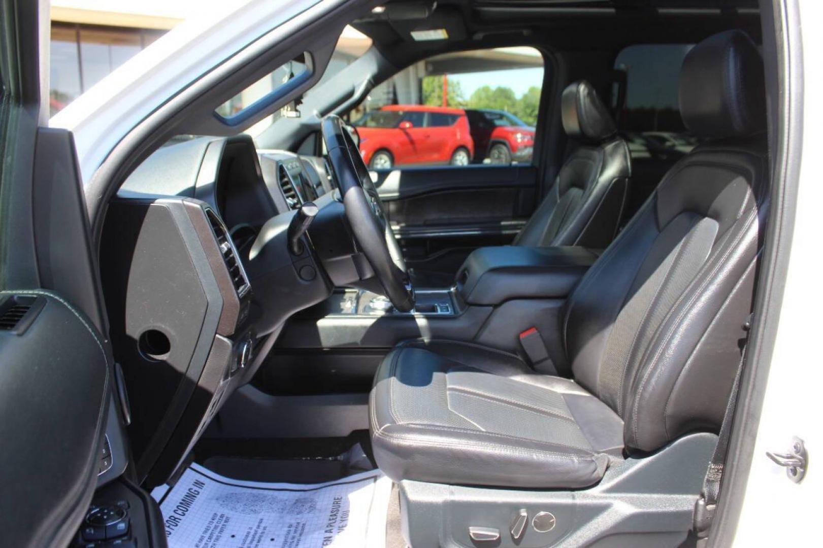 2021 White Ford Expedition (1FMJU1KT9ME) with an EcoBoost 3.5L Twin Turbo V6 375hp 470ft. lbs. 3.5L V6 engine, Automatic 10-Speed transmission, located at 4301 NW 39th , Oklahoma City, OK, 73112, (405) 949-5600, 35.512135, -97.598671- Photo#19