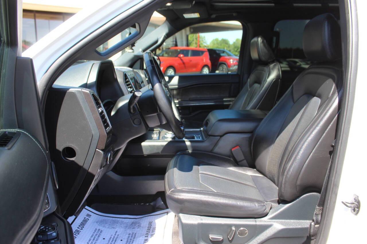 2021 White Ford Expedition (1FMJU1KT9ME) with an EcoBoost 3.5L Twin Turbo V6 375hp 470ft. lbs. 3.5L V6 engine, Automatic 10-Speed transmission, located at 4301 NW 39th , Oklahoma City, OK, 73112, (405) 949-5600, 35.512135, -97.598671 - NO DRIVERS LICENCE -NO FULL COVERAGE INSURANCE - NO CREDIT CHECK. COME ON OVER TO SUPERSPORTS, TAKE A LOOK AND TEST DRIVE. PLEASE GIVE US A CALL AT (405) 949-5600. NO LICENCIA DE CONDUCIR - NO SEGURO DE COBERTURA TOTAL - NO VERIFICACION DE CREDITO. VISITENOS EN SUPERSPORTS, MIRE NUESTRO - Photo#19