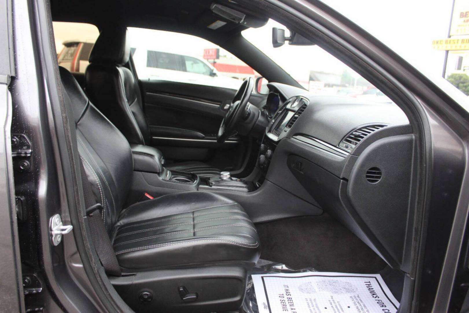 2017 Gray Chrysler 300 S V6 RWD (2C3CCABG2HH) with an Pentastar 3.6L V6 300hp 264ft. lbs. 3.6L V6 engine, Automatic 8-Speed transmission, located at 4301 NW 39th , Oklahoma City, OK, 73112, (405) 949-5600, 35.512135, -97.598671- Photo#7