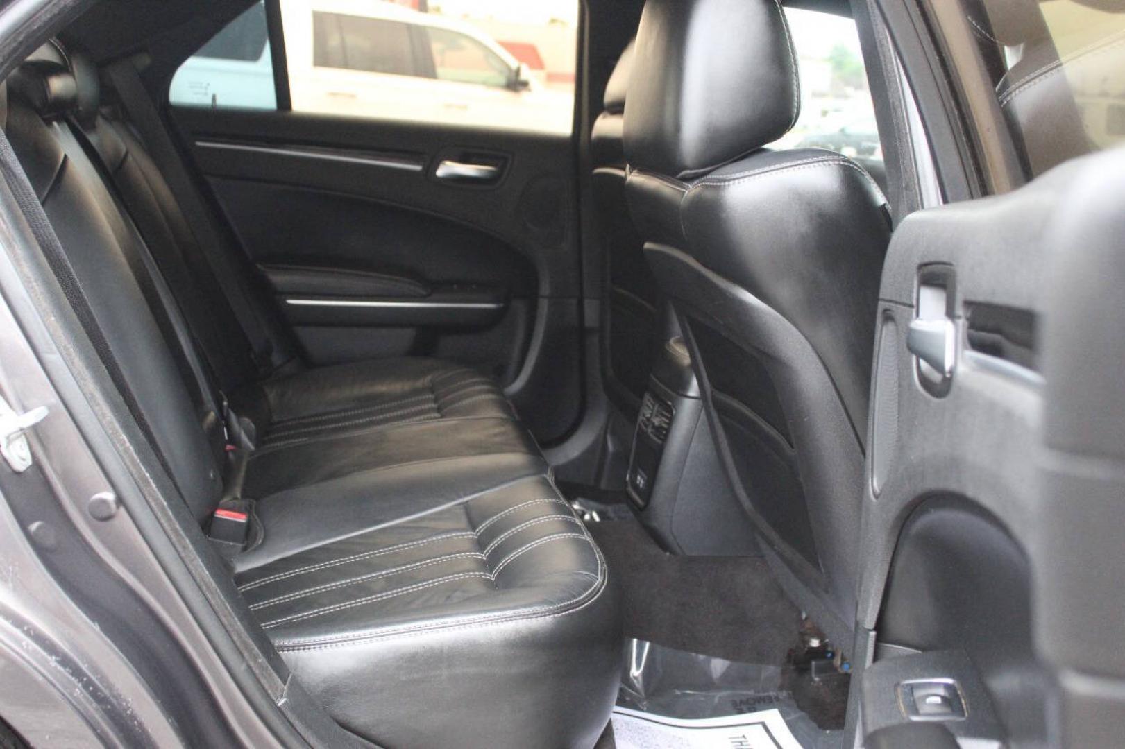 2017 Gray Chrysler 300 S V6 RWD (2C3CCABG2HH) with an Pentastar 3.6L V6 300hp 264ft. lbs. 3.6L V6 engine, Automatic 8-Speed transmission, located at 4301 NW 39th , Oklahoma City, OK, 73112, (405) 949-5600, 35.512135, -97.598671- Photo#9
