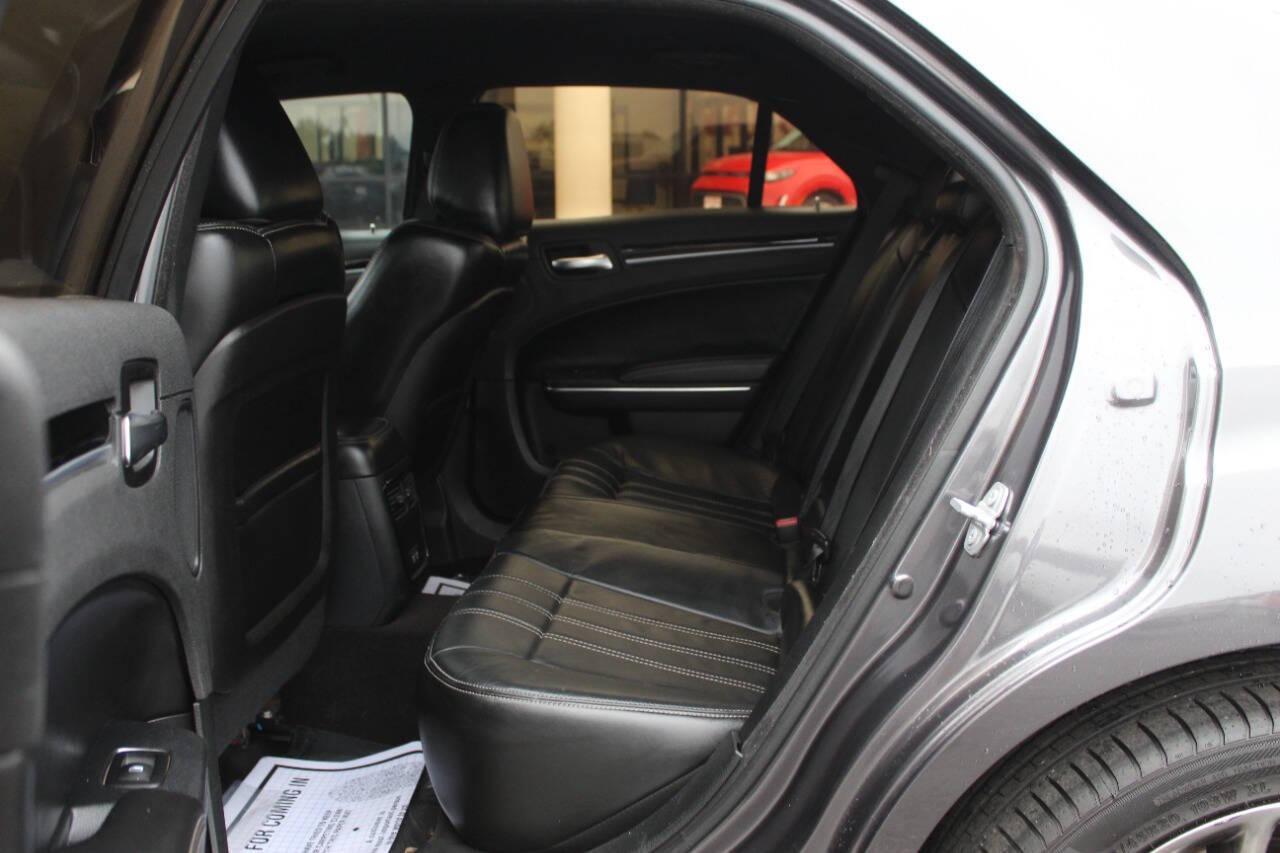 2017 Gray Chrysler 300 S V6 RWD (2C3CCABG2HH) with an Pentastar 3.6L V6 300hp 264ft. lbs. 3.6L V6 engine, Automatic 8-Speed transmission, located at 4301 NW 39th , Oklahoma City, OK, 73112, (405) 949-5600, 35.512135, -97.598671 - NO DRIVERS LICENCE -NO FULL COVERAGE INSURANCE - NO CREDIT CHECK. COME ON OVER TO SUPERSPORTS, TAKE A LOOK AND TEST DRIVE. PLEASE GIVE US A CALL AT (405) 949-5600. NO LICENCIA DE CONDUCIR - NO SEGURO DE COBERTURA TOTAL - NO VERIFICACION DE CREDITO. VISITENOS EN SUPERSPORTS, MIRE NUESTRO - Photo#12