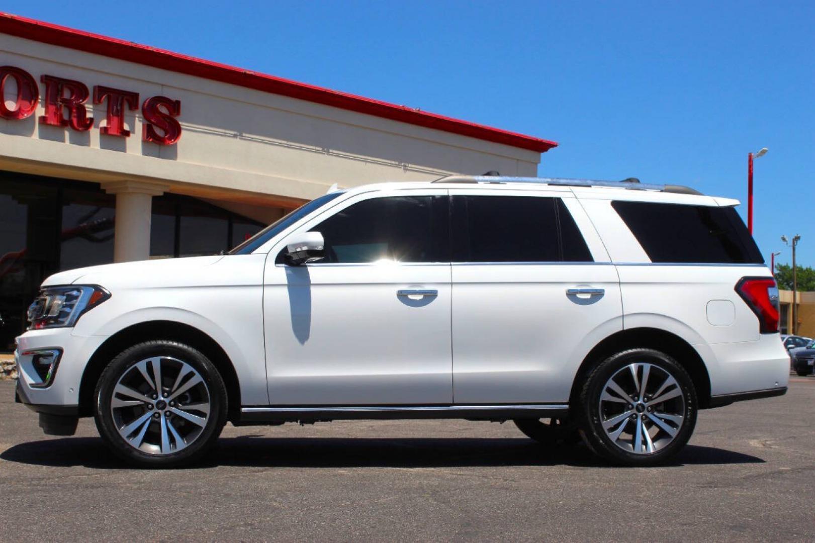 2021 White Ford Expedition Limited (1FMJU1KT9ME) with an EcoBoost 3.5L Twin Turbo V6 375hp 470ft. lbs. 3.5L V6 engine, Automatic 10-Speed transmission, located at 4301 NW 39th , Oklahoma City, OK, 73112, (405) 949-5600, 35.512135, -97.598671- Photo#5