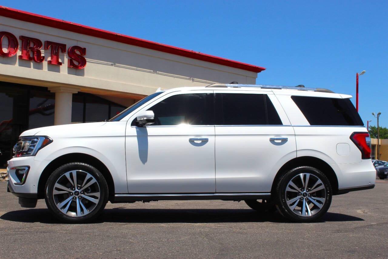 2021 White Ford Expedition Limited (1FMJU1KT9ME) with an EcoBoost 3.5L Twin Turbo V6 375hp 470ft. lbs. 3.5L V6 engine, Automatic 10-Speed transmission, located at 4301 NW 39th , Oklahoma City, OK, 73112, (405) 949-5600, 35.512135, -97.598671 - NO DRIVERS LICENCE -NO FULL COVERAGE INSURANCE - NO CREDIT CHECK. COME ON OVER TO SUPERSPORTS, TAKE A LOOK AND TEST DRIVE. PLEASE GIVE US A CALL AT (405) 949-5600. NO LICENCIA DE CONDUCIR - NO SEGURO DE COBERTURA TOTAL - NO VERIFICACION DE CREDITO. VISITENOS EN SUPERSPORTS, MIRE NUESTRO - Photo#5