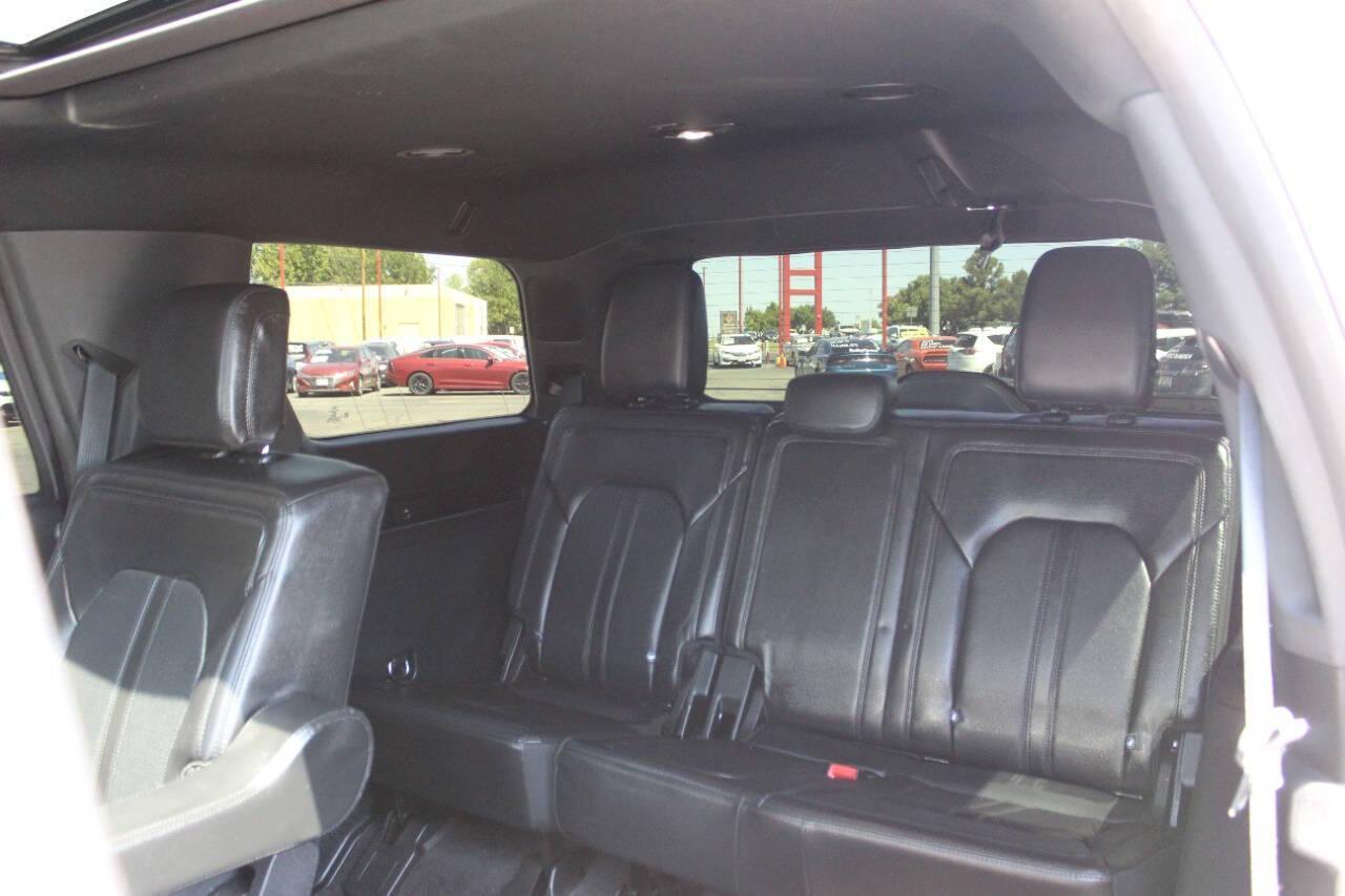 2021 White Ford Expedition Limited (1FMJU1KT9ME) with an EcoBoost 3.5L Twin Turbo V6 375hp 470ft. lbs. 3.5L V6 engine, Automatic 10-Speed transmission, located at 4301 NW 39th , Oklahoma City, OK, 73112, (405) 949-5600, 35.512135, -97.598671 - NO DRIVERS LICENCE -NO FULL COVERAGE INSURANCE - NO CREDIT CHECK. COME ON OVER TO SUPERSPORTS, TAKE A LOOK AND TEST DRIVE. PLEASE GIVE US A CALL AT (405) 949-5600. NO LICENCIA DE CONDUCIR - NO SEGURO DE COBERTURA TOTAL - NO VERIFICACION DE CREDITO. VISITENOS EN SUPERSPORTS, MIRE NUESTRO - Photo#17