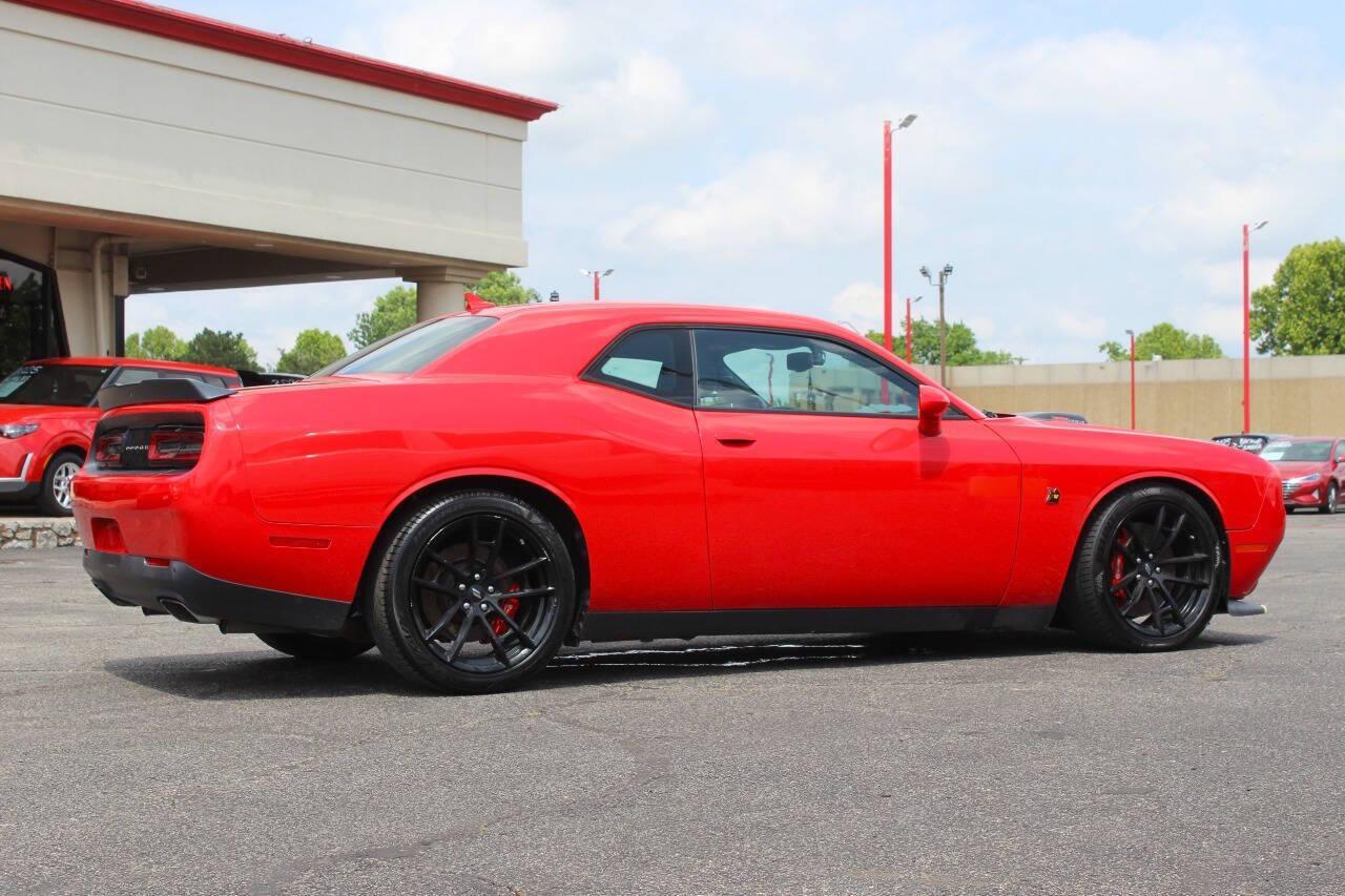 2019 Red Dodge Challenger R/T SCAT Pack (2C3CDZFJ6KH) with an 6.4L V8 6.4L V8 engine, Automatic 8-Speed transmission, located at 4301 NW 39th , Oklahoma City, OK, 73112, (405) 949-5600, 35.512135, -97.598671 - NO DRIVERS LICENCE -NO FULL COVERAGE INSURANCE - NO CREDIT CHECK. COME ON OVER TO SUPERSPORTS, TAKE A LOOK AND TEST DRIVE. PLEASE GIVE US A CALL AT (405) 949-5600. NO LICENCIA DE CONDUCIR - NO SEGURO DE COBERTURA TOTAL - NO VERIFICACION DE CREDITO. VISITENOS EN SUPERSPORTS, MIRE NUE - Photo#2