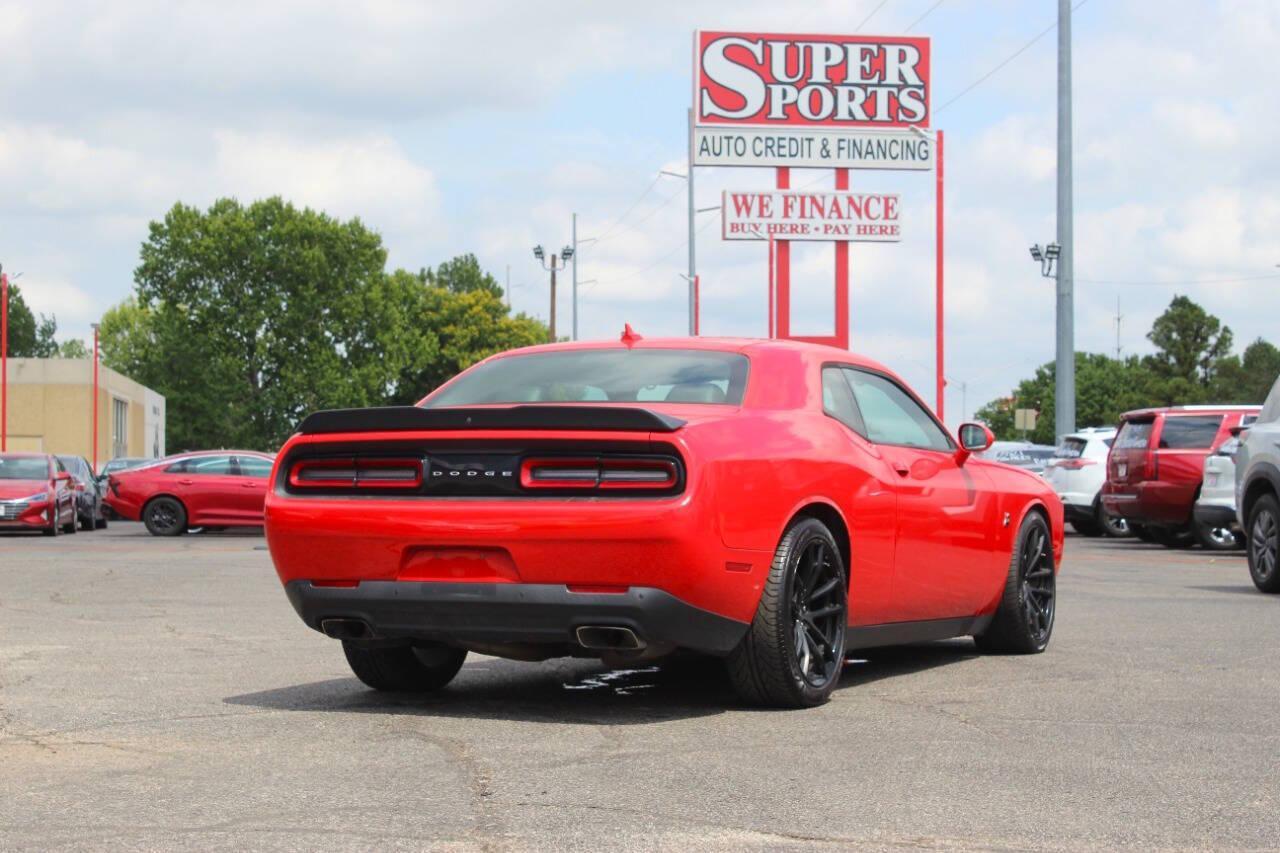 2019 Red Dodge Challenger R/T SCAT Pack (2C3CDZFJ6KH) with an 6.4L V8 6.4L V8 engine, Automatic 8-Speed transmission, located at 4301 NW 39th , Oklahoma City, OK, 73112, (405) 949-5600, 35.512135, -97.598671 - NO DRIVERS LICENCE -NO FULL COVERAGE INSURANCE - NO CREDIT CHECK. COME ON OVER TO SUPERSPORTS, TAKE A LOOK AND TEST DRIVE. PLEASE GIVE US A CALL AT (405) 949-5600. NO LICENCIA DE CONDUCIR - NO SEGURO DE COBERTURA TOTAL - NO VERIFICACION DE CREDITO. VISITENOS EN SUPERSPORTS, MIRE NUE - Photo#3