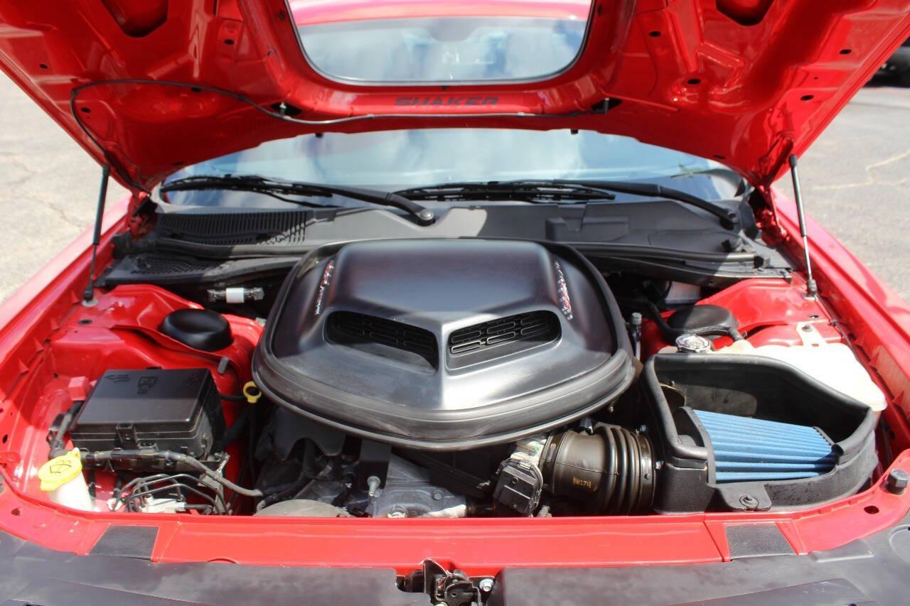 2019 Red Dodge Challenger R/T SCAT Pack (2C3CDZFJ6KH) with an 6.4L V8 6.4L V8 engine, Automatic 8-Speed transmission, located at 4301 NW 39th , Oklahoma City, OK, 73112, (405) 949-5600, 35.512135, -97.598671 - NO DRIVERS LICENCE -NO FULL COVERAGE INSURANCE - NO CREDIT CHECK. COME ON OVER TO SUPERSPORTS, TAKE A LOOK AND TEST DRIVE. PLEASE GIVE US A CALL AT (405) 949-5600. NO LICENCIA DE CONDUCIR - NO SEGURO DE COBERTURA TOTAL - NO VERIFICACION DE CREDITO. VISITENOS EN SUPERSPORTS, MIRE NUE - Photo#7