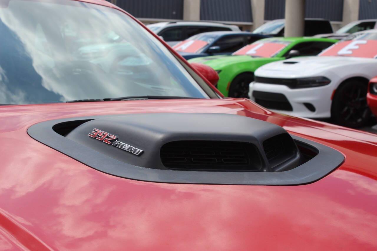 2019 Red Dodge Challenger R/T SCAT Pack (2C3CDZFJ6KH) with an 6.4L V8 6.4L V8 engine, Automatic 8-Speed transmission, located at 4301 NW 39th , Oklahoma City, OK, 73112, (405) 949-5600, 35.512135, -97.598671 - NO DRIVERS LICENCE -NO FULL COVERAGE INSURANCE - NO CREDIT CHECK. COME ON OVER TO SUPERSPORTS, TAKE A LOOK AND TEST DRIVE. PLEASE GIVE US A CALL AT (405) 949-5600. NO LICENCIA DE CONDUCIR - NO SEGURO DE COBERTURA TOTAL - NO VERIFICACION DE CREDITO. VISITENOS EN SUPERSPORTS, MIRE NUE - Photo#20