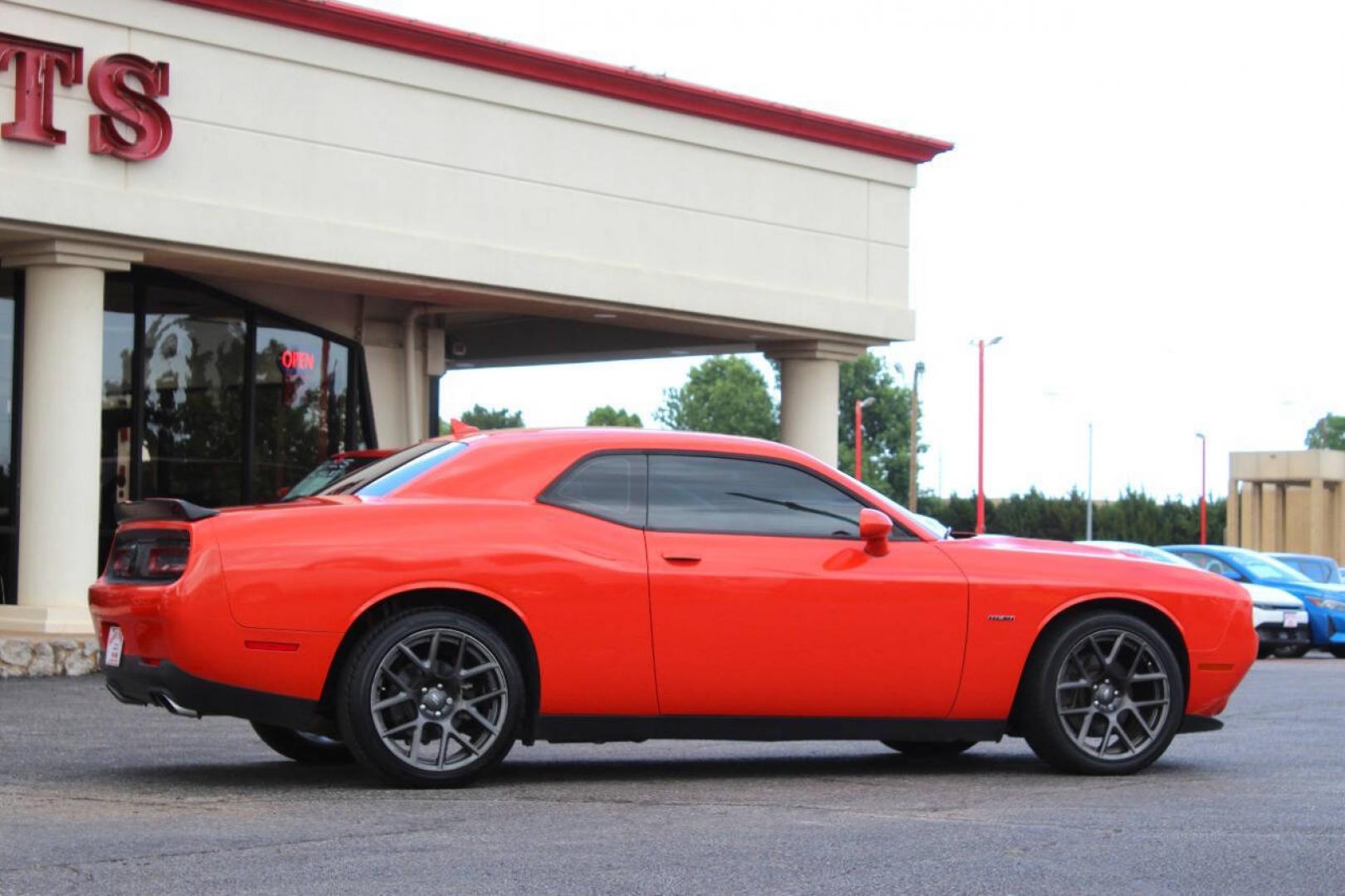2018 Orange Dodge Challenger R/T Plus (2C3CDZBT2JH) with an 5.7L V8 5.7L V8 engine, Automatic 8-Speed transmission, located at 4301 NW 39th , Oklahoma City, OK, 73112, (405) 949-5600, 35.512135, -97.598671 - Hablamos espanol. SPEND SMART --- BUY FROM SUPER SPORTS. ALL PRICES, DOWN PAYMENTS, PAYMENTS, AND FINANCE TERMS ARE NEGOTIABLE AT THE TIME OF APPROVAL. WE WILL WORK WITH YOU TO FIT YOUR BUDGET. WE WILL EVEN LOWER AND ADJUST THE NUMBERS TO HELP MAKE THE VEHICLE MORE AFFORDABLE FOR YOU.- Photo#2