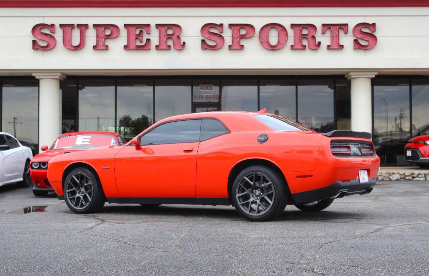 2018 Orange Dodge Challenger R/T Plus (2C3CDZBT2JH) with an 5.7L V8 5.7L V8 engine, Automatic 8-Speed transmission, located at 4301 NW 39th , Oklahoma City, OK, 73112, (405) 949-5600, 35.512135, -97.598671 - Hablamos espanol. SPEND SMART --- BUY FROM SUPER SPORTS. ALL PRICES, DOWN PAYMENTS, PAYMENTS, AND FINANCE TERMS ARE NEGOTIABLE AT THE TIME OF APPROVAL. WE WILL WORK WITH YOU TO FIT YOUR BUDGET. WE WILL EVEN LOWER AND ADJUST THE NUMBERS TO HELP MAKE THE VEHICLE MORE AFFORDABLE FOR YOU.- Photo#4