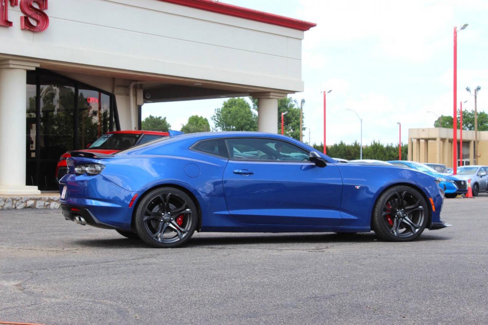 2023 Blue Chevrolet Camaro 1SS Coupe (1G1FF1R75P0) with an 6.2L V8 455hp 455ft. lbs. 6.2L V8 engine, Automatic 10-Speed transmission, located at 4301 NW 39th , Oklahoma City, OK, 73112, (405) 949-5600, 35.512135, -97.598671 - Hablamos espanol. SPEND SMART --- BUY FROM SUPER SPORTS. ALL PRICES, DOWN PAYMENTS, PAYMENTS, AND FINANCE TERMS ARE NEGOTIABLE AT THE TIME OF APPROVAL. WE WILL WORK WITH YOU TO FIT YOUR BUDGET. WE WILL EVEN LOWER AND ADJUST THE NUMBERS TO HELP MAKE THE VEHICLE MORE AFFORDABLE FOR YOU.- Photo#2