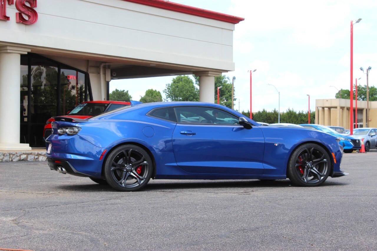 2023 Blue Chevrolet Camaro 1SS Coupe (1G1FF1R75P0) with an 6.2L V8 455hp 455ft. lbs. 6.2L V8 engine, Automatic 10-Speed transmission, located at 4301 NW 39th , Oklahoma City, OK, 73112, (405) 949-5600, 35.512135, -97.598671 - NO DRIVERS LICENCE -NO FULL COVERAGE INSURANCE - NO CREDIT CHECK. COME ON OVER TO SUPERSPORTS, TAKE A LOOK AND TEST DRIVE. PLEASE GIVE US A CALL AT (405) 949-5600. NO LICENCIA DE CONDUCIR - NO SEGURO DE COBERTURA TOTAL - NO VERIFICACION DE CREDITO. VISITENOS EN SUPERSPORTS, MIRE NUE - Photo#2