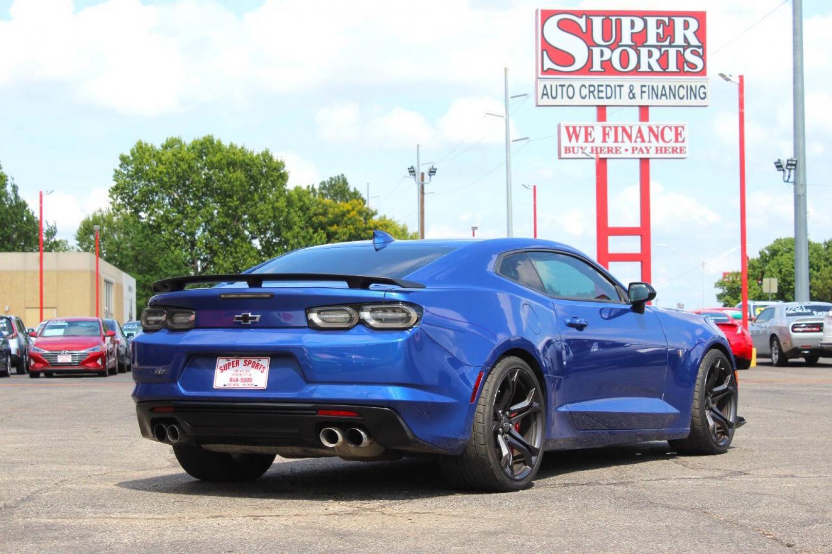 2023 Blue Chevrolet Camaro 1SS Coupe (1G1FF1R75P0) with an 6.2L V8 455hp 455ft. lbs. 6.2L V8 engine, Automatic 10-Speed transmission, located at 4301 NW 39th , Oklahoma City, OK, 73112, (405) 949-5600, 35.512135, -97.598671 - Hablamos espanol. SPEND SMART --- BUY FROM SUPER SPORTS. ALL PRICES, DOWN PAYMENTS, PAYMENTS, AND FINANCE TERMS ARE NEGOTIABLE AT THE TIME OF APPROVAL. WE WILL WORK WITH YOU TO FIT YOUR BUDGET. WE WILL EVEN LOWER AND ADJUST THE NUMBERS TO HELP MAKE THE VEHICLE MORE AFFORDABLE FOR YOU.- Photo#3