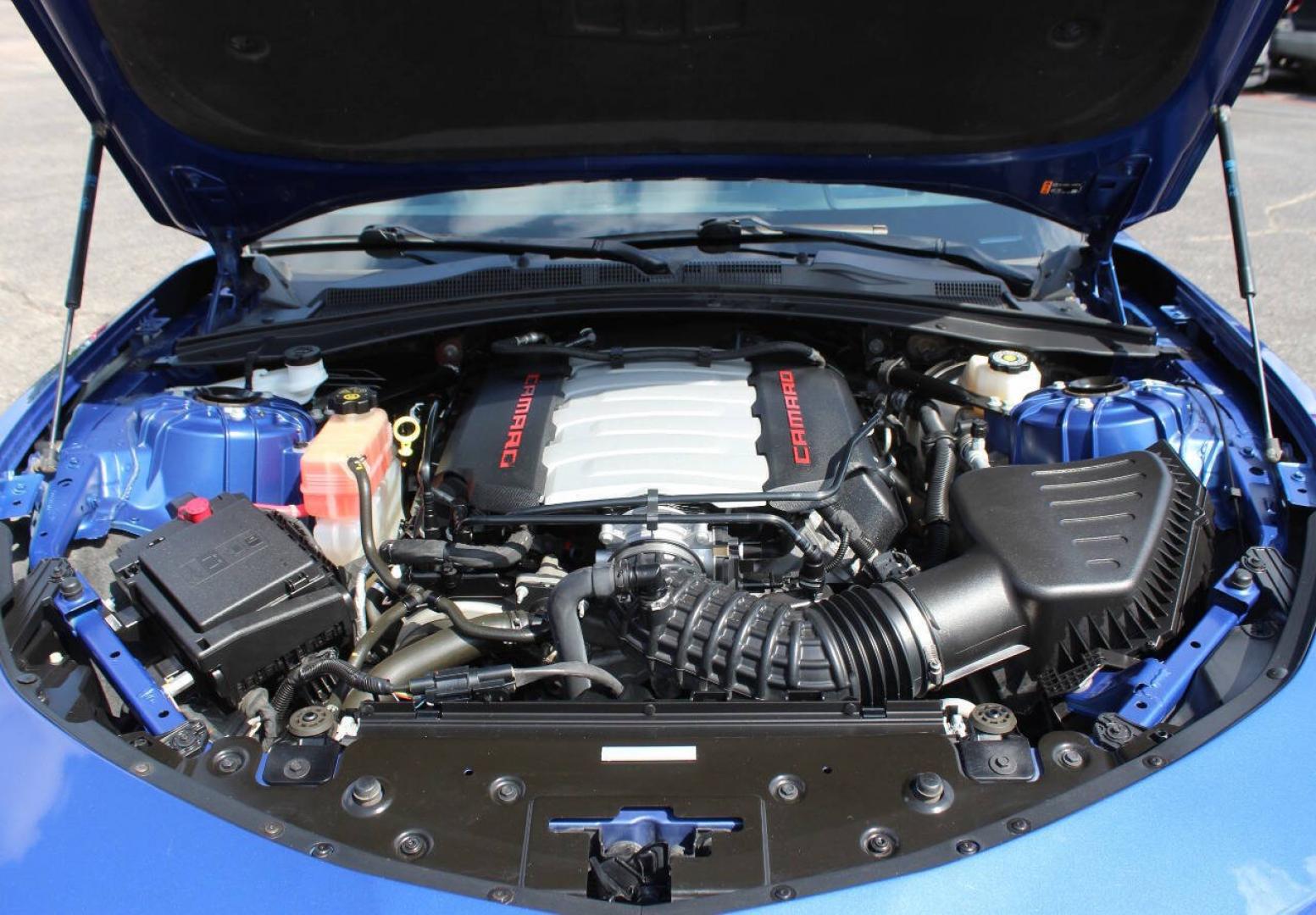 2023 Blue Chevrolet Camaro 1SS Coupe (1G1FF1R75P0) with an 6.2L V8 455hp 455ft. lbs. 6.2L V8 engine, Automatic 10-Speed transmission, located at 4301 NW 39th , Oklahoma City, OK, 73112, (405) 949-5600, 35.512135, -97.598671 - Hablamos espanol. SPEND SMART --- BUY FROM SUPER SPORTS. ALL PRICES, DOWN PAYMENTS, PAYMENTS, AND FINANCE TERMS ARE NEGOTIABLE AT THE TIME OF APPROVAL. WE WILL WORK WITH YOU TO FIT YOUR BUDGET. WE WILL EVEN LOWER AND ADJUST THE NUMBERS TO HELP MAKE THE VEHICLE MORE AFFORDABLE FOR YOU.- Photo#7