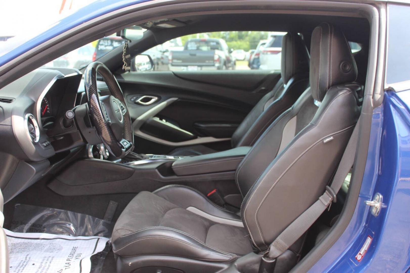 2023 Blue Chevrolet Camaro 1SS Coupe (1G1FF1R75P0) with an 6.2L V8 455hp 455ft. lbs. 6.2L V8 engine, Automatic 10-Speed transmission, located at 4301 NW 39th , Oklahoma City, OK, 73112, (405) 949-5600, 35.512135, -97.598671 - Hablamos espanol. SPEND SMART --- BUY FROM SUPER SPORTS. ALL PRICES, DOWN PAYMENTS, PAYMENTS, AND FINANCE TERMS ARE NEGOTIABLE AT THE TIME OF APPROVAL. WE WILL WORK WITH YOU TO FIT YOUR BUDGET. WE WILL EVEN LOWER AND ADJUST THE NUMBERS TO HELP MAKE THE VEHICLE MORE AFFORDABLE FOR YOU.- Photo#12