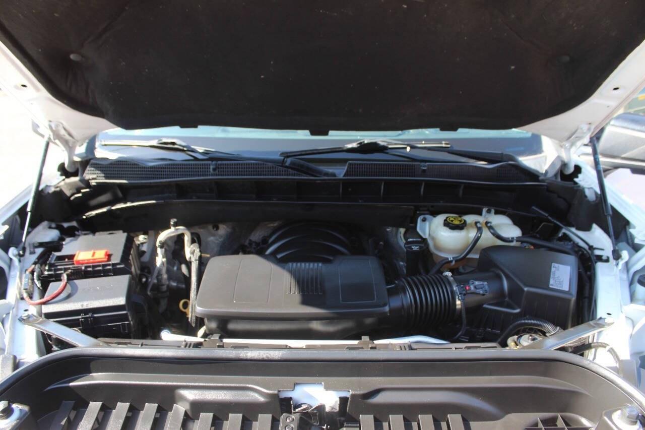 2020 White GMC Sierra 1500 AT4 Crew Cab Short Box 4WD (3GTP9EEL4LG) with an EcoTec3 6.2L V8 420hp 460ft. lbs. 6.2L V8 engine, Automatic 10-Speed transmission, located at 4301 NW 39th , Oklahoma City, OK, 73112, (405) 949-5600, 35.512135, -97.598671 - NO DRIVERS LICENCE -NO FULL COVERAGE INSURANCE - NO CREDIT CHECK. COME ON OVER TO SUPERSPORTS, TAKE A LOOK AND TEST DRIVE. PLEASE GIVE US A CALL AT (405) 949-5600. NO LICENCIA DE CONDUCIR - NO SEGURO DE COBERTURA TOTAL - NO VERIFICACION DE CREDITO. VISITENOS EN SUPERSPORTS, MIRE NUESTRO - Photo#7