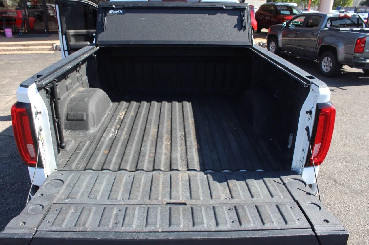2020 White GMC Sierra 1500 AT4 Crew Cab Short Box 4WD (3GTP9EEL4LG) with an EcoTec3 6.2L V8 420hp 460ft. lbs. 6.2L V8 engine, Automatic 10-Speed transmission, located at 4301 NW 39th , Oklahoma City, OK, 73112, (405) 949-5600, 35.512135, -97.598671 - NO DRIVERS LICENCE -NO FULL COVERAGE INSURANCE - NO CREDIT CHECK. COME ON OVER TO SUPERSPORTS, TAKE A LOOK AND TEST DRIVE. PLEASE GIVE US A CALL AT (405) 949-5600. NO LICENCIA DE CONDUCIR - NO SEGURO DE COBERTURA TOTAL - NO VERIFICACION DE CREDITO. VISITENOS EN SUPERSPORTS, MIRE NUESTRO - Photo#12