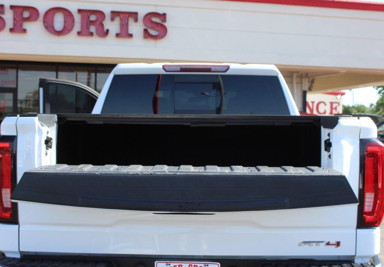 2020 White GMC Sierra 1500 AT4 Crew Cab Short Box 4WD (3GTP9EEL4LG) with an EcoTec3 6.2L V8 420hp 460ft. lbs. 6.2L V8 engine, Automatic 10-Speed transmission, located at 4301 NW 39th , Oklahoma City, OK, 73112, (405) 949-5600, 35.512135, -97.598671 - NO DRIVERS LICENCE -NO FULL COVERAGE INSURANCE - NO CREDIT CHECK. COME ON OVER TO SUPERSPORTS, TAKE A LOOK AND TEST DRIVE. PLEASE GIVE US A CALL AT (405) 949-5600. NO LICENCIA DE CONDUCIR - NO SEGURO DE COBERTURA TOTAL - NO VERIFICACION DE CREDITO. VISITENOS EN SUPERSPORTS, MIRE NUESTRO - Photo#13
