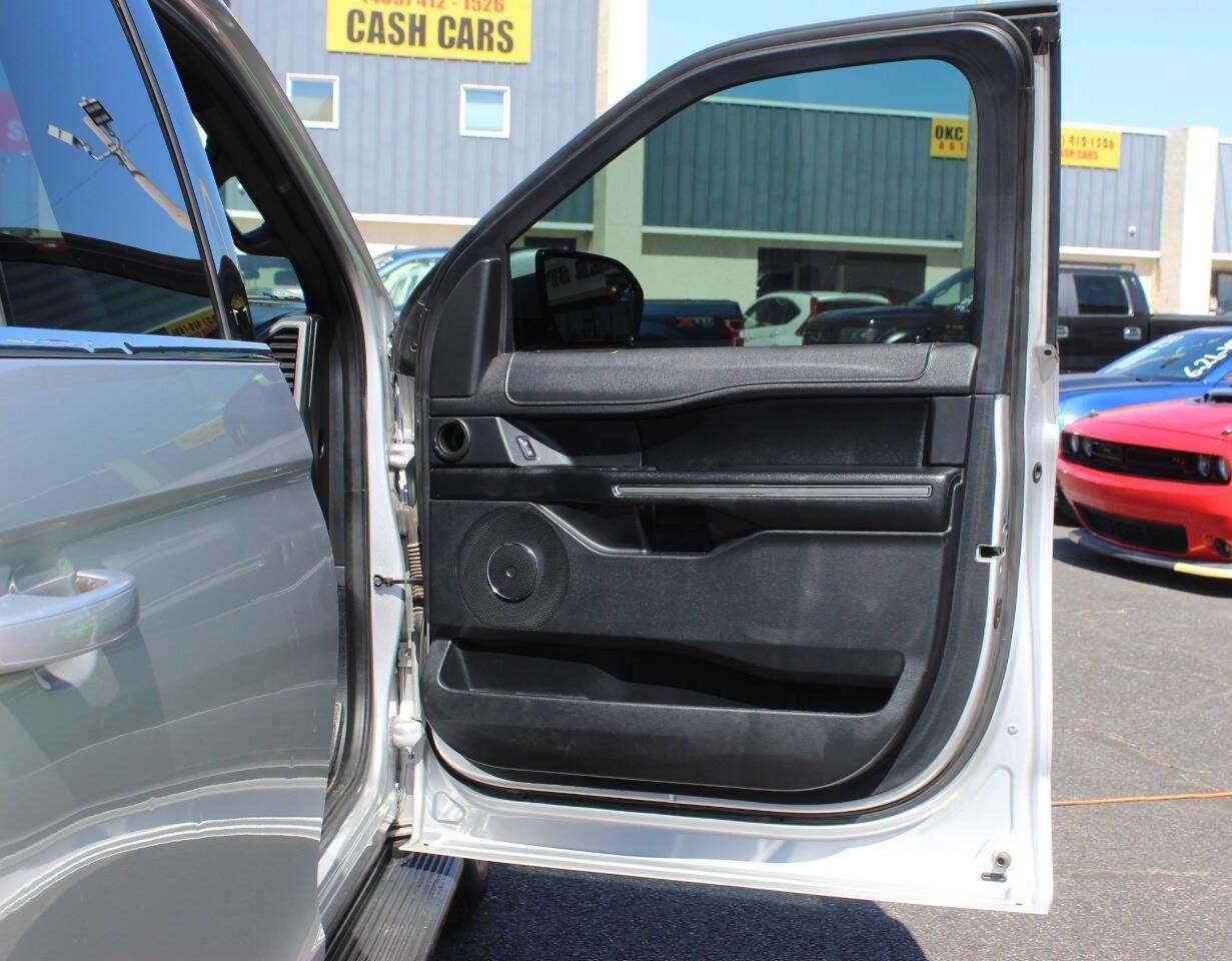 2019 Silver Ford Expedition MAX MAX XLT 4WD (1FMJK1JT5KE) with an EcoBoost 3.5L Twin Turbo V6 375hp 470ft. lbs. 3.5L V6 engine, Automatic 10-Speed transmission, located at 4301 NW 39th , Oklahoma City, OK, 73112, (405) 949-5600, 35.512135, -97.598671 - Hablamos espaol. SPEND SMART --- BUY FROM SUPER SPORTS. ASKING WHOLESALE CASH PRICE: $20,900 (CASH ONLY) PLUS $100 PROCESSING FEE. ALL PRICES, DOWN PAYMENTS, PAYMENTS, AND FINANCE TERMS ARE NEGOTIABLE AT THE TIME OF APPROVAL. WE WILL WORK WITH YOU TO FIT YOUR BUDGET. WE WILL EVEN LOW - Photo#9
