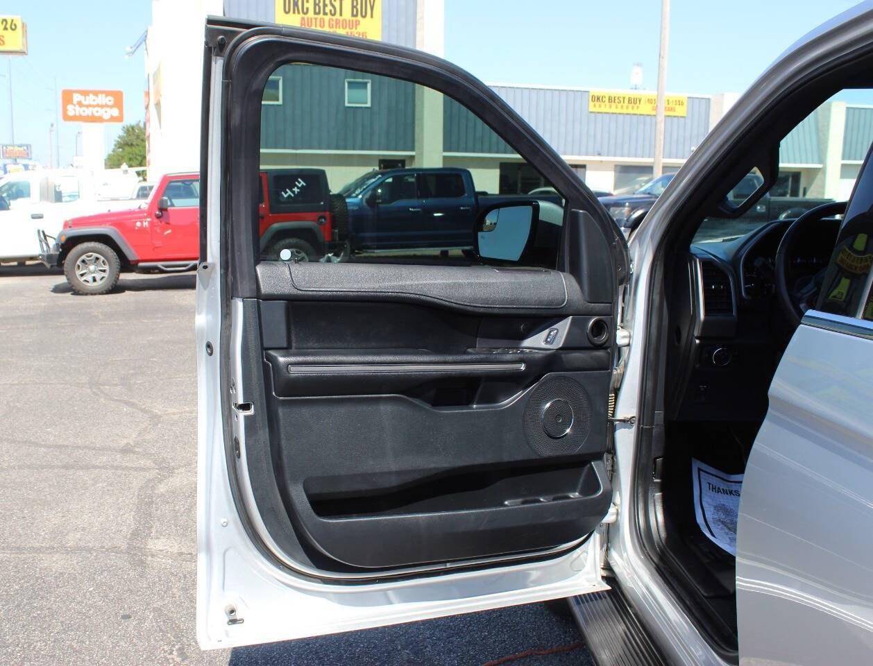 2019 Silver Ford Expedition MAX MAX XLT 4WD (1FMJK1JT5KE) with an EcoBoost 3.5L Twin Turbo V6 375hp 470ft. lbs. 3.5L V6 engine, Automatic 10-Speed transmission, located at 4301 NW 39th , Oklahoma City, OK, 73112, (405) 949-5600, 35.512135, -97.598671 - Hablamos espaol. SPEND SMART --- BUY FROM SUPER SPORTS. ASKING WHOLESALE CASH PRICE: $20,900 (CASH ONLY) PLUS $100 PROCESSING FEE. ALL PRICES, DOWN PAYMENTS, PAYMENTS, AND FINANCE TERMS ARE NEGOTIABLE AT THE TIME OF APPROVAL. WE WILL WORK WITH YOU TO FIT YOUR BUDGET. WE WILL EVEN LOW - Photo#20