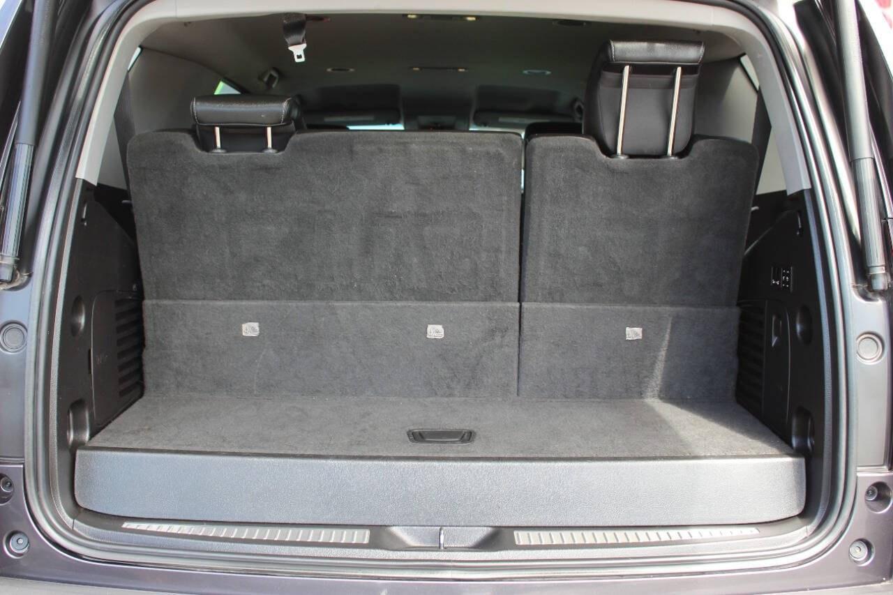 2018 Gray Chevrolet Tahoe Premier 2WD (1GNSCCKC5JR) with an EcoTec3 5.3L V8 355hp 383ft. lbs. 5.3L V8 engine, Automatic 6-Speed transmission, located at 4301 NW 39th , Oklahoma City, OK, 73112, (405) 949-5600, 35.512135, -97.598671 - Hablamos espaol. SPEND SMART --- BUY FROM SUPER SPORTS. ASKING WHOLESALE CASH PRICE: $__,___ (CASH ONLY) PLUS $100 PROCESSING FEE. ALL PRICES, DOWN PAYMENTS, PAYMENTS, AND FINANCE TERMS ARE NEGOTIABLE AT THE TIME OF APPROVAL. WE WILL WORK WITH YOU TO FIT YOUR BUDGET. WE WILL EVEN LOW- Photo#12