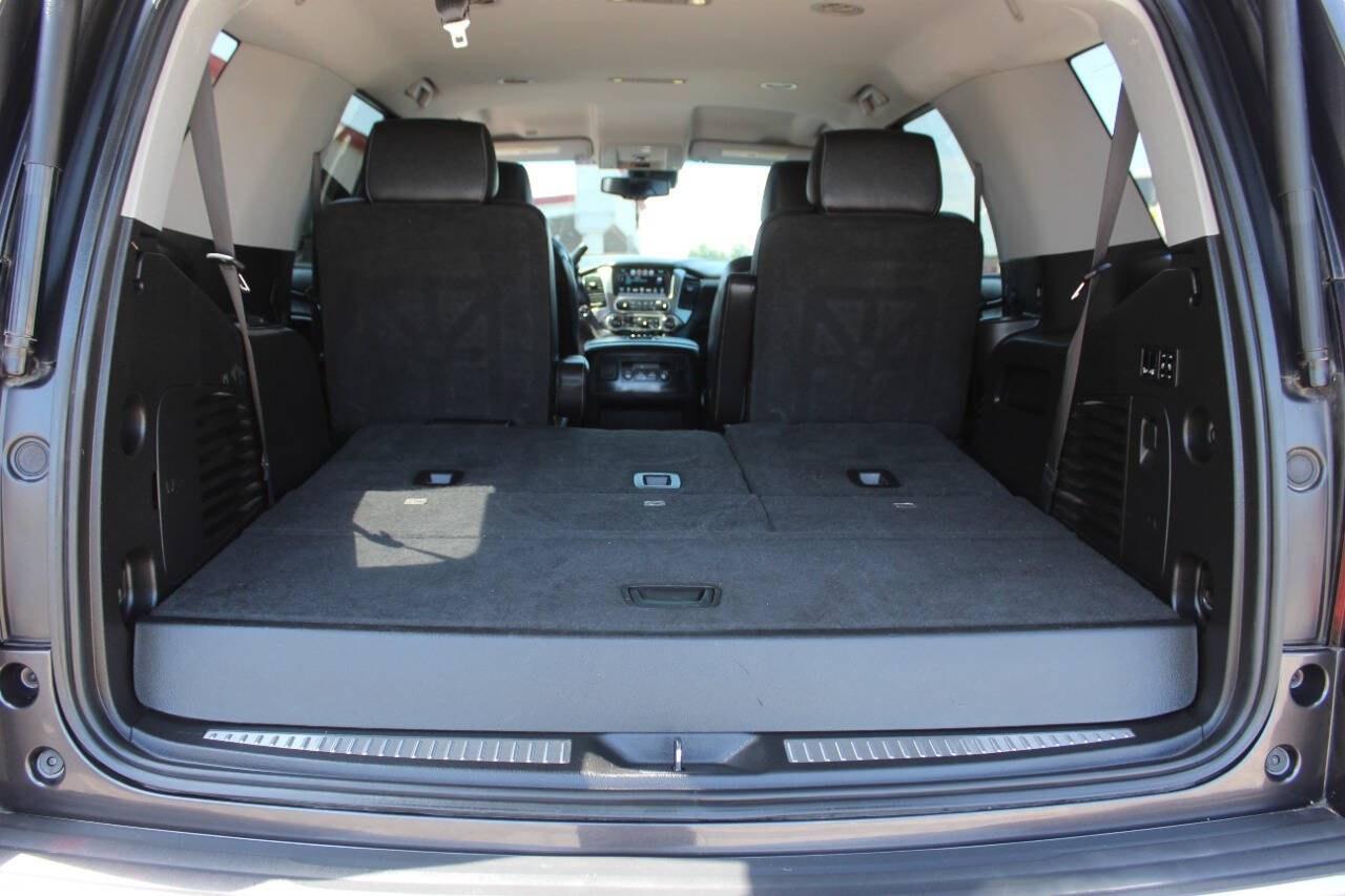 2018 Gray Chevrolet Tahoe Premier 2WD (1GNSCCKC5JR) with an EcoTec3 5.3L V8 355hp 383ft. lbs. 5.3L V8 engine, Automatic 6-Speed transmission, located at 4301 NW 39th , Oklahoma City, OK, 73112, (405) 949-5600, 35.512135, -97.598671 - Hablamos espaol. SPEND SMART --- BUY FROM SUPER SPORTS. ASKING WHOLESALE CASH PRICE: $__,___ (CASH ONLY) PLUS $100 PROCESSING FEE. ALL PRICES, DOWN PAYMENTS, PAYMENTS, AND FINANCE TERMS ARE NEGOTIABLE AT THE TIME OF APPROVAL. WE WILL WORK WITH YOU TO FIT YOUR BUDGET. WE WILL EVEN LOW- Photo#13