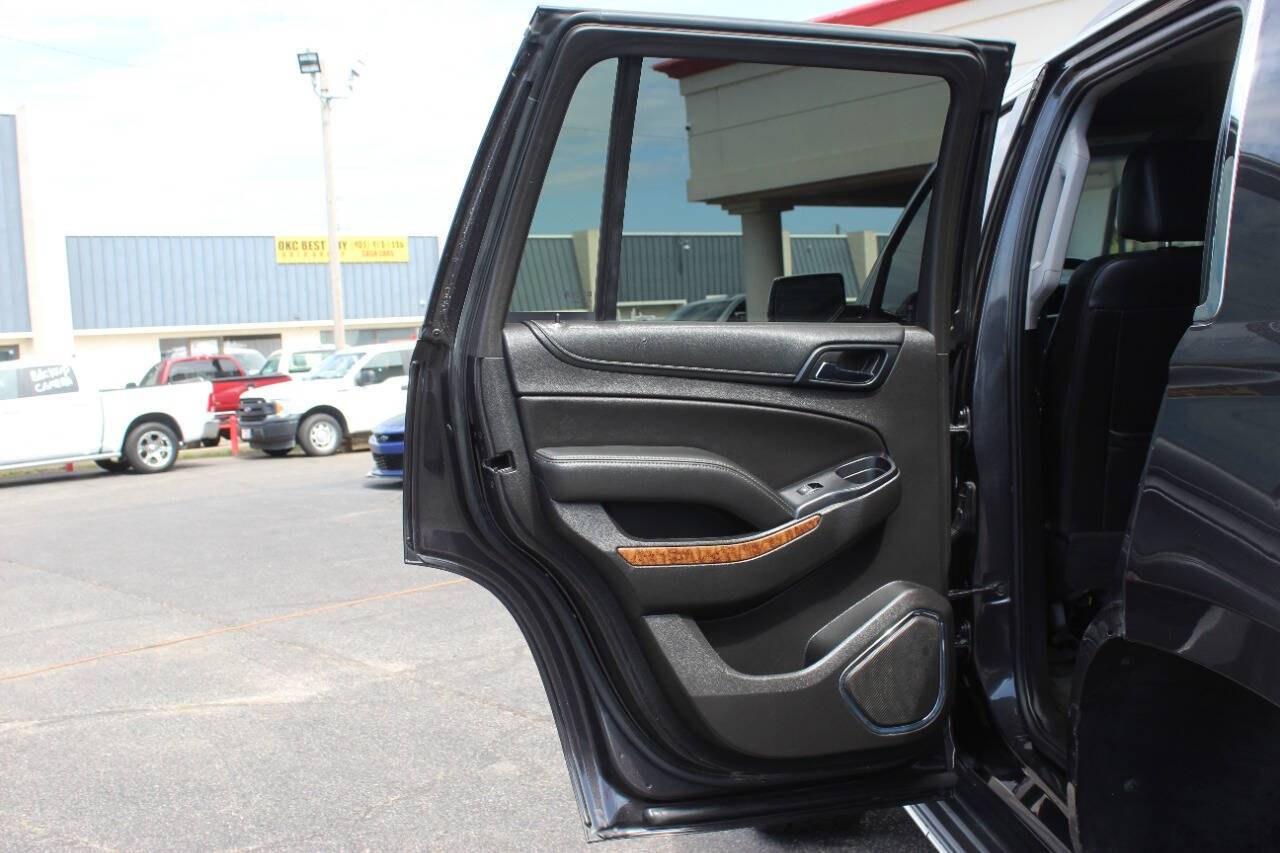 2018 Gray Chevrolet Tahoe Premier 2WD (1GNSCCKC5JR) with an EcoTec3 5.3L V8 355hp 383ft. lbs. 5.3L V8 engine, Automatic 6-Speed transmission, located at 4301 NW 39th , Oklahoma City, OK, 73112, (405) 949-5600, 35.512135, -97.598671 - Hablamos espaol. SPEND SMART --- BUY FROM SUPER SPORTS. ASKING WHOLESALE CASH PRICE: $__,___ (CASH ONLY) PLUS $100 PROCESSING FEE. ALL PRICES, DOWN PAYMENTS, PAYMENTS, AND FINANCE TERMS ARE NEGOTIABLE AT THE TIME OF APPROVAL. WE WILL WORK WITH YOU TO FIT YOUR BUDGET. WE WILL EVEN LOW- Photo#15