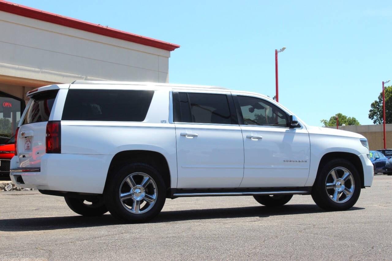 2015 White Chevrolet Suburban LTZ 1500 4WD (1GNSKKKC5FR) with an EcoTec3 5.3L Flex Fuel V8 355hp 383ft. lbs. 5.3L V8 engine, Automatic 6-Speed transmission, located at 4301 NW 39th , Oklahoma City, OK, 73112, (405) 949-5600, 35.512135, -97.598671- Photo#2