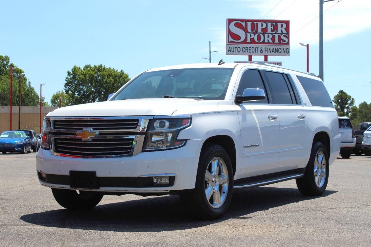 2015 White Chevrolet Suburban LTZ 1500 4WD (1GNSKKKC5FR) with an EcoTec3 5.3L Flex Fuel V8 355hp 383ft. lbs. 5.3L V8 engine, Automatic 6-Speed transmission, located at 4301 NW 39th , Oklahoma City, OK, 73112, (405) 949-5600, 35.512135, -97.598671- Photo#6