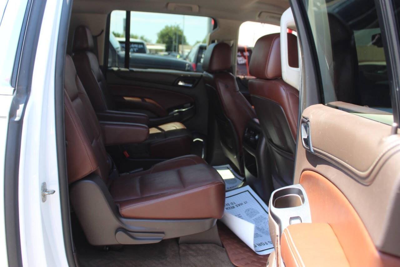 2015 White Chevrolet Suburban LTZ 1500 4WD (1GNSKKKC5FR) with an EcoTec3 5.3L Flex Fuel V8 355hp 383ft. lbs. 5.3L V8 engine, Automatic 6-Speed transmission, located at 4301 NW 39th , Oklahoma City, OK, 73112, (405) 949-5600, 35.512135, -97.598671- Photo#10