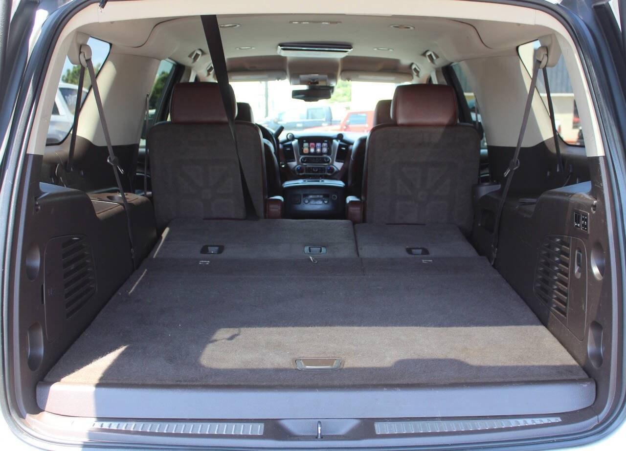 2015 White Chevrolet Suburban LTZ 1500 4WD (1GNSKKKC5FR) with an EcoTec3 5.3L Flex Fuel V8 355hp 383ft. lbs. 5.3L V8 engine, Automatic 6-Speed transmission, located at 4301 NW 39th , Oklahoma City, OK, 73112, (405) 949-5600, 35.512135, -97.598671- Photo#14