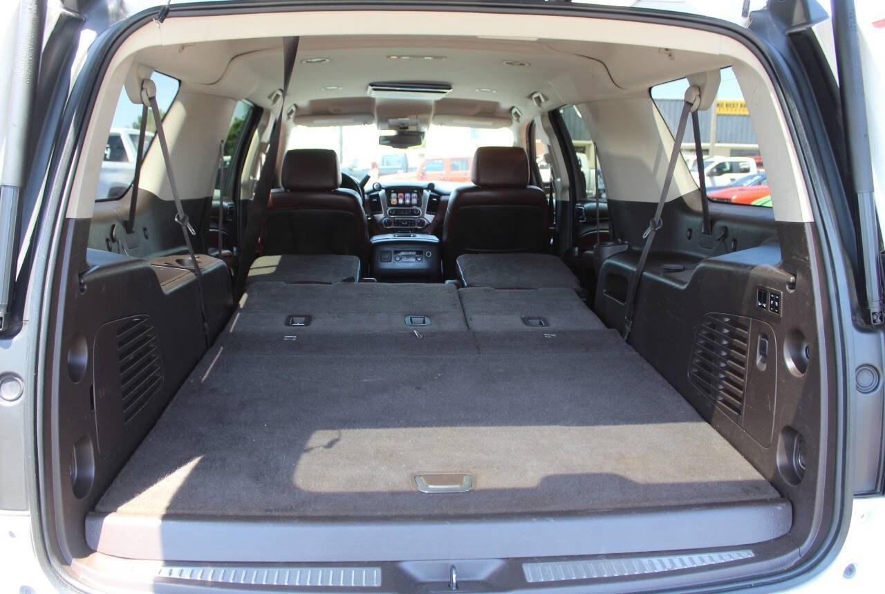 2015 White Chevrolet Suburban LTZ 1500 4WD (1GNSKKKC5FR) with an EcoTec3 5.3L Flex Fuel V8 355hp 383ft. lbs. 5.3L V8 engine, Automatic 6-Speed transmission, located at 4301 NW 39th , Oklahoma City, OK, 73112, (405) 949-5600, 35.512135, -97.598671- Photo#15