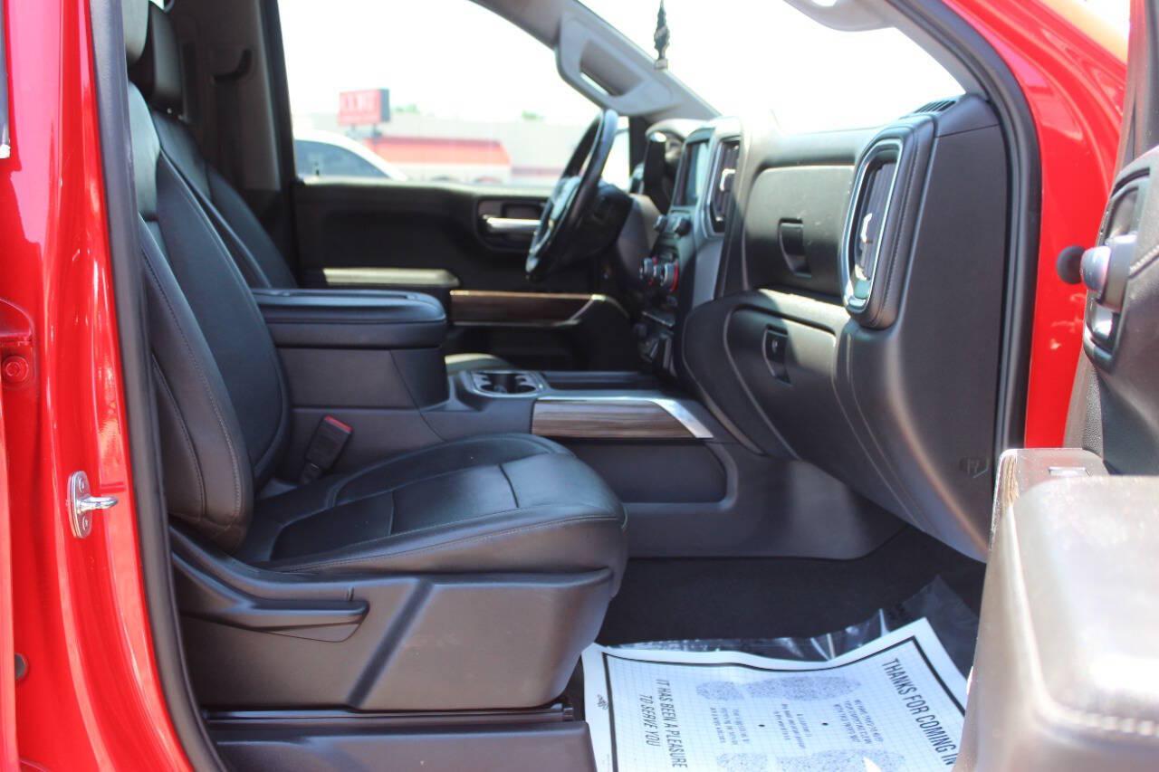 2021 Red Chevrolet Silverado 1500 RST Crew Cab 4WD (3GCUYEED9MG) with an EcoTec3 5.3L V8 355hp 383ft. lbs. 5.3L V8 engine, Automatic 8-Speed transmission, located at 4301 NW 39th , Oklahoma City, OK, 73112, (405) 949-5600, 35.512135, -97.598671 - Hablamos espanol. SPEND SMART --- BUY FROM SUPER SPORTS. ALL PRICES, DOWN PAYMENTS, PAYMENTS, AND FINANCE TERMS ARE NEGOTIABLE AT THE TIME OF APPROVAL. WE WILL WORK WITH YOU TO FIT YOUR BUDGET. WE WILL EVEN LOWER AND ADJUST THE NUMBERS TO HELP MAKE THE VEHICLE MORE AFFORDABLE FOR YOU.- Photo#9