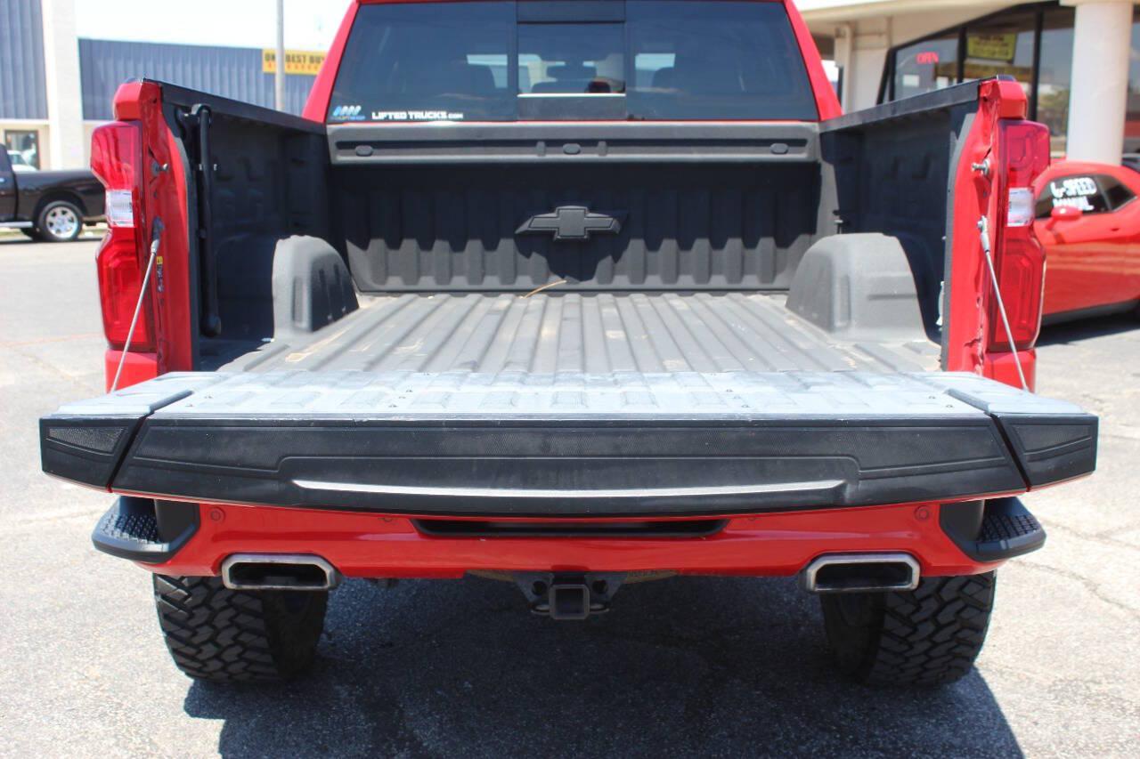 2021 Red Chevrolet Silverado 1500 RST Crew Cab 4WD (3GCUYEED9MG) with an EcoTec3 5.3L V8 355hp 383ft. lbs. 5.3L V8 engine, Automatic 8-Speed transmission, located at 4301 NW 39th , Oklahoma City, OK, 73112, (405) 949-5600, 35.512135, -97.598671 - Hablamos espanol. SPEND SMART --- BUY FROM SUPER SPORTS. ALL PRICES, DOWN PAYMENTS, PAYMENTS, AND FINANCE TERMS ARE NEGOTIABLE AT THE TIME OF APPROVAL. WE WILL WORK WITH YOU TO FIT YOUR BUDGET. WE WILL EVEN LOWER AND ADJUST THE NUMBERS TO HELP MAKE THE VEHICLE MORE AFFORDABLE FOR YOU.- Photo#15