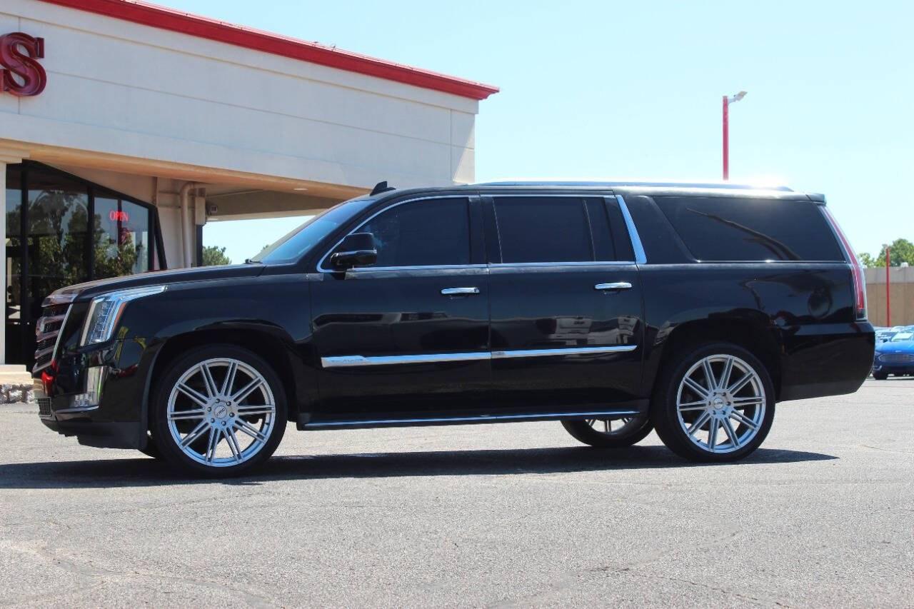 2016 Black Cadillac Escalade ESV ESV 2WD Luxury (1GYS3HKJ0GR) with an EcoTec3 6.2L V8 420hp 460ft. lbs. 6.2L V8 engine, Automatic 8-Speed transmission, located at 4301 NW 39th , Oklahoma City, OK, 73112, (405) 949-5600, 35.512135, -97.598671- Photo#5