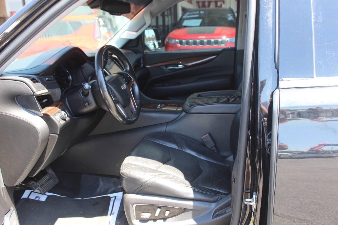 2016 Black Cadillac Escalade ESV ESV 2WD Luxury (1GYS3HKJ0GR) with an EcoTec3 6.2L V8 420hp 460ft. lbs. 6.2L V8 engine, Automatic 8-Speed transmission, located at 4301 NW 39th , Oklahoma City, OK, 73112, (405) 949-5600, 35.512135, -97.598671- Photo#18
