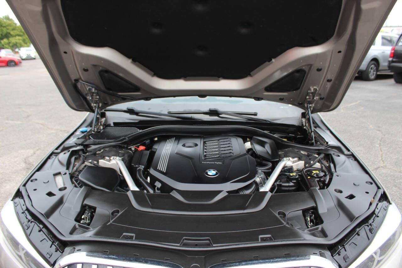 2022 Beige BMW 7 Series 740i xDrive (WBA7T4C08NC) with an 3.0L Turbo I6 335hp 330ft. lbs. 3.0L I6 engine, Automatic 8-Speed transmission, located at 4301 NW 39th , Oklahoma City, OK, 73112, (405) 949-5600, 35.512135, -97.598671- Photo#7