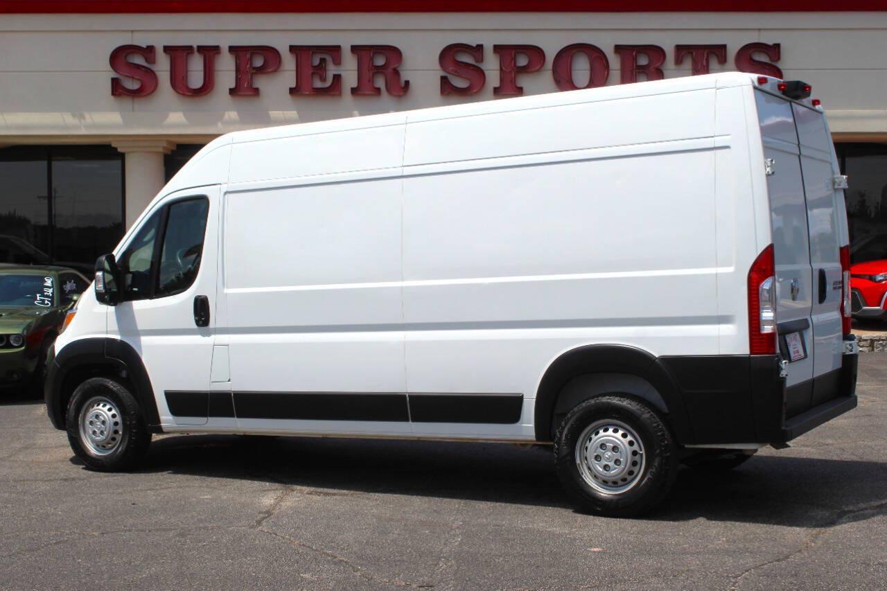 2023 White RAM ProMaster 2500 High Roof 159-in. WB (3C6LRVDG5PE) with an Pentastar 3.6L V6 276hp 250ft. lbs. 3.6L V6 engine, Automatic 9-Speed transmission, located at 4301 NW 39th , Oklahoma City, OK, 73112, (405) 949-5600, 35.512135, -97.598671 - Hablamos espanol. SPEND SMART --- BUY FROM SUPER SPORTS. ALL PRICES, DOWN PAYMENTS, PAYMENTS, AND FINANCE TERMS ARE NEGOTIABLE AT THE TIME OF APPROVAL. WE WILL WORK WITH YOU TO FIT YOUR BUDGET. WE WILL EVEN LOWER AND ADJUST THE NUMBERS TO HELP MAKE THE VEHICLE MORE AFFORDABLE FOR YOU.- Photo#4