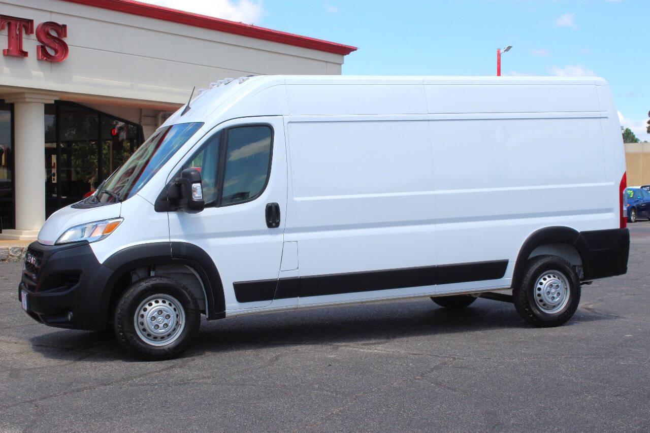 2023 White RAM ProMaster 2500 High Roof 159-in. WB (3C6LRVDG5PE) with an Pentastar 3.6L V6 276hp 250ft. lbs. 3.6L V6 engine, Automatic 9-Speed transmission, located at 4301 NW 39th , Oklahoma City, OK, 73112, (405) 949-5600, 35.512135, -97.598671 - Hablamos espanol. SPEND SMART --- BUY FROM SUPER SPORTS. ALL PRICES, DOWN PAYMENTS, PAYMENTS, AND FINANCE TERMS ARE NEGOTIABLE AT THE TIME OF APPROVAL. WE WILL WORK WITH YOU TO FIT YOUR BUDGET. WE WILL EVEN LOWER AND ADJUST THE NUMBERS TO HELP MAKE THE VEHICLE MORE AFFORDABLE FOR YOU.- Photo#5
